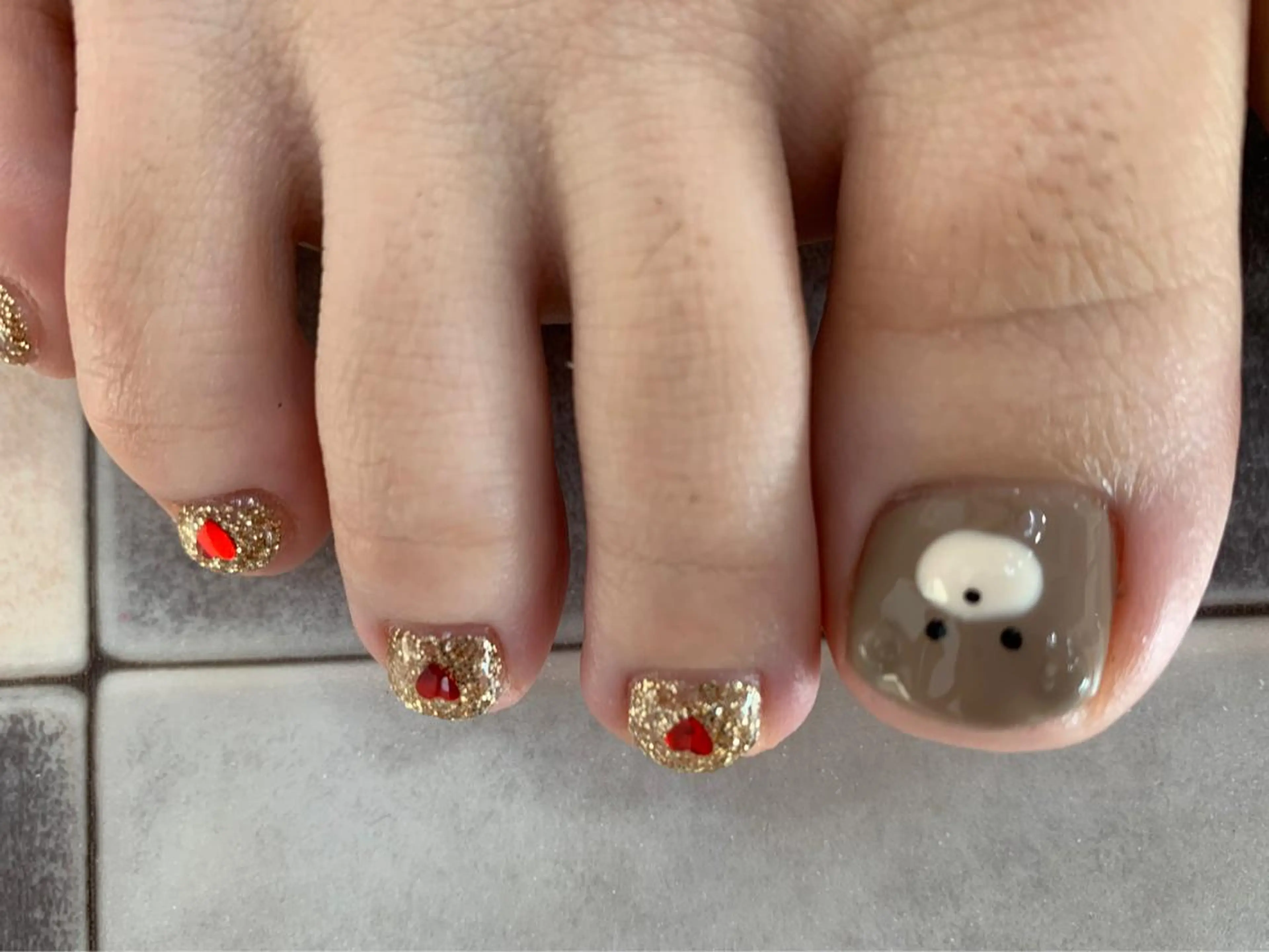 ネイル Mule Beauty Salon所属・ミュール ビューティーサロンのネイルデザイン