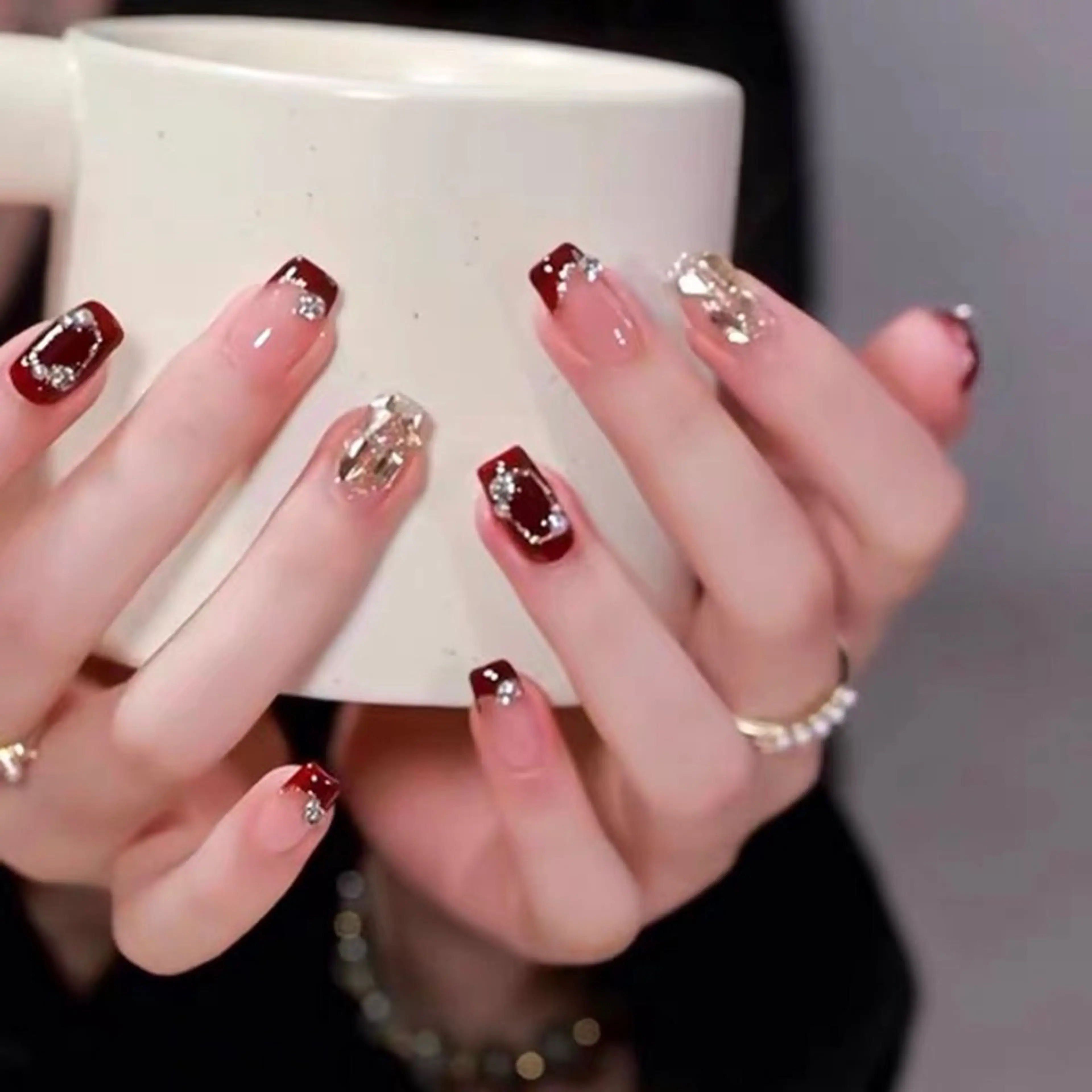 ネイル 菲菲ネイルサロン所属・FJ ネイルサロンのネイルデザイン