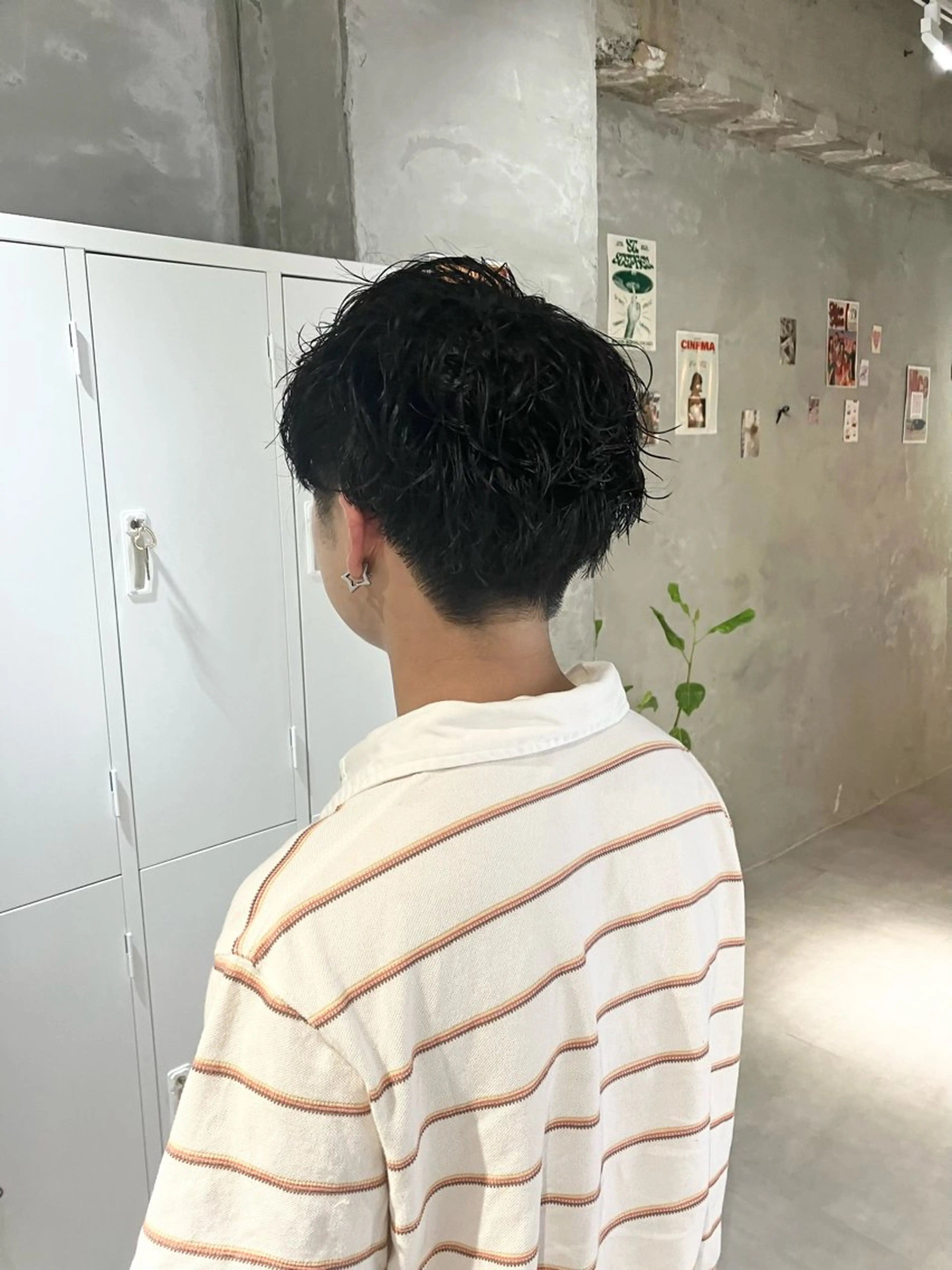 ショート パーマ メンズ ダウンパーマ メンズパーマ 波巻きパーマ スパイラルパーマ カット パーマ トリートメント door white hideのヘアスタイル