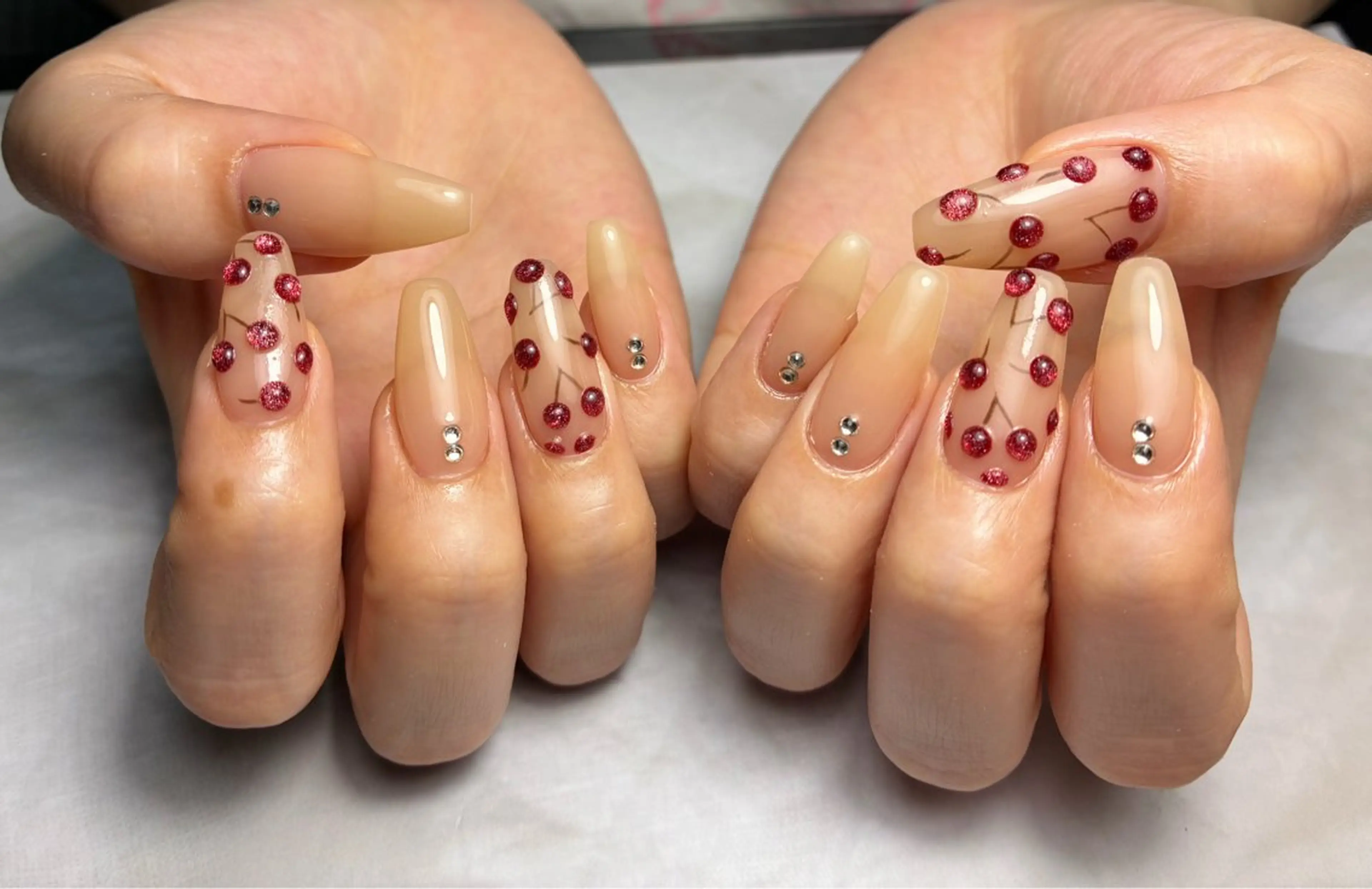 ネイル ロングネイル ハンドネイル ネイルサロン Bebeのネイルデザイン