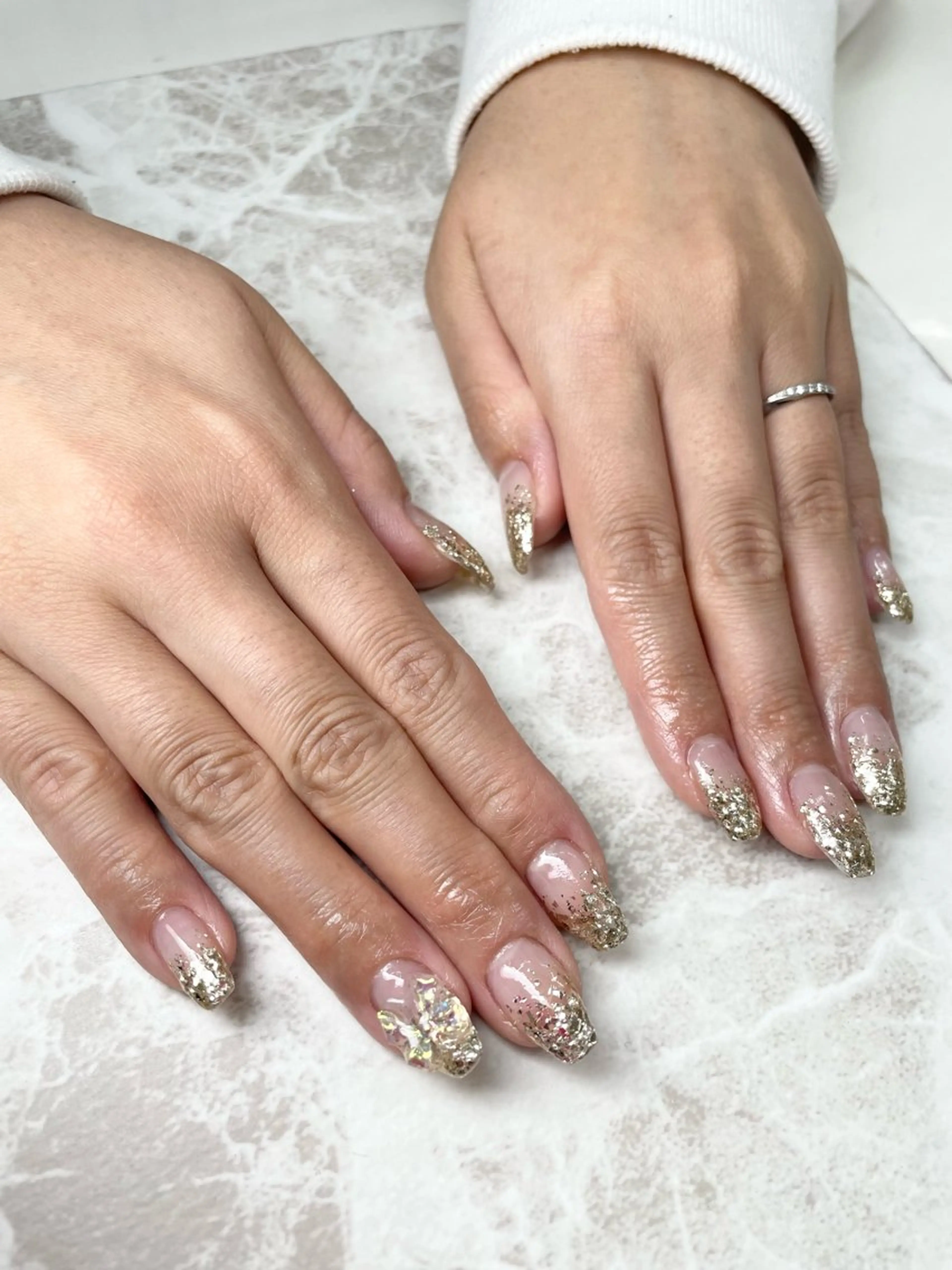 ネイル 長さ出し ラメ(グリッター) ラメグラデーション LeLien所属・LeLien ♡のネイルデザイン