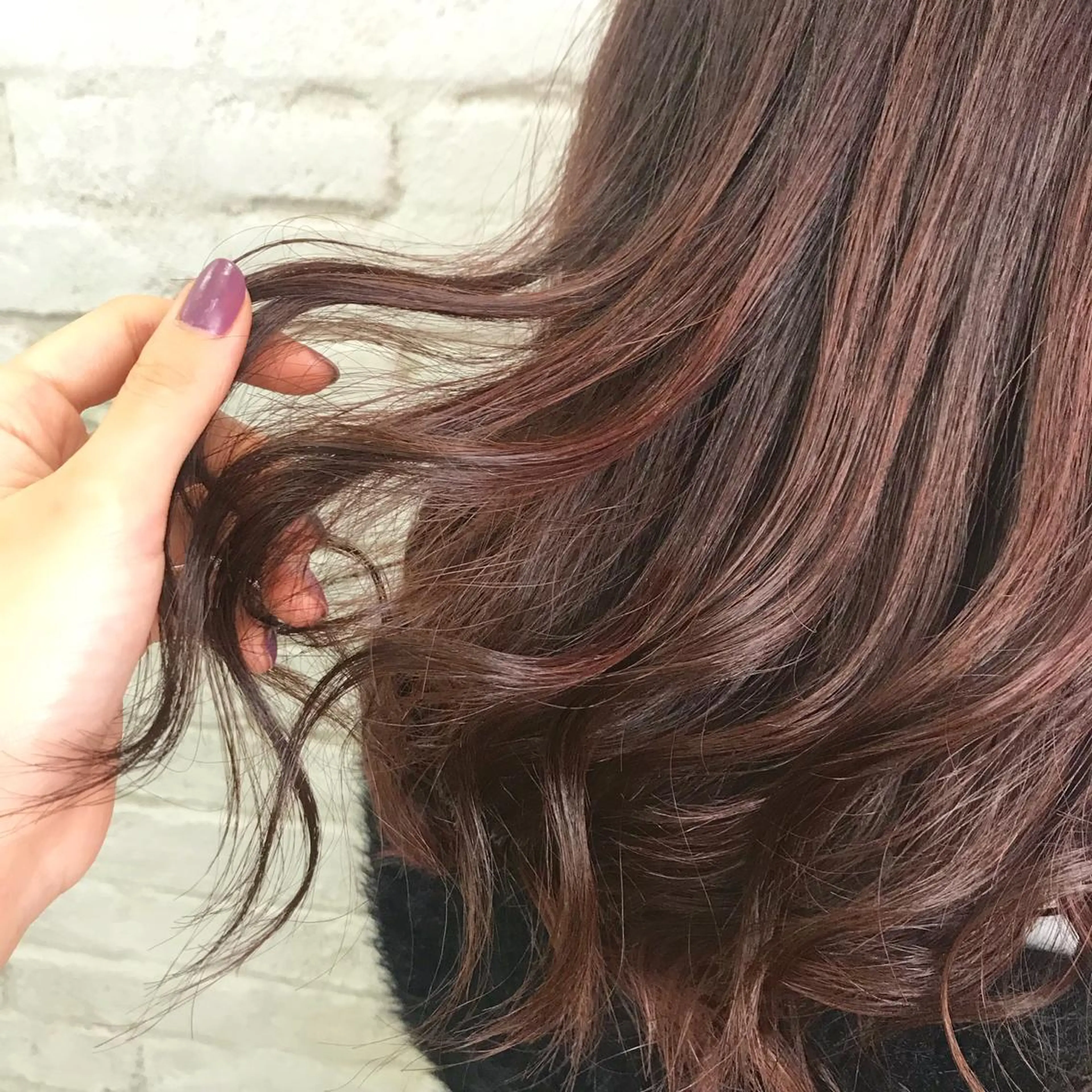 セミロング カラー オリーブ/アッシュ やわらか透明感カラーのヘアスタイル