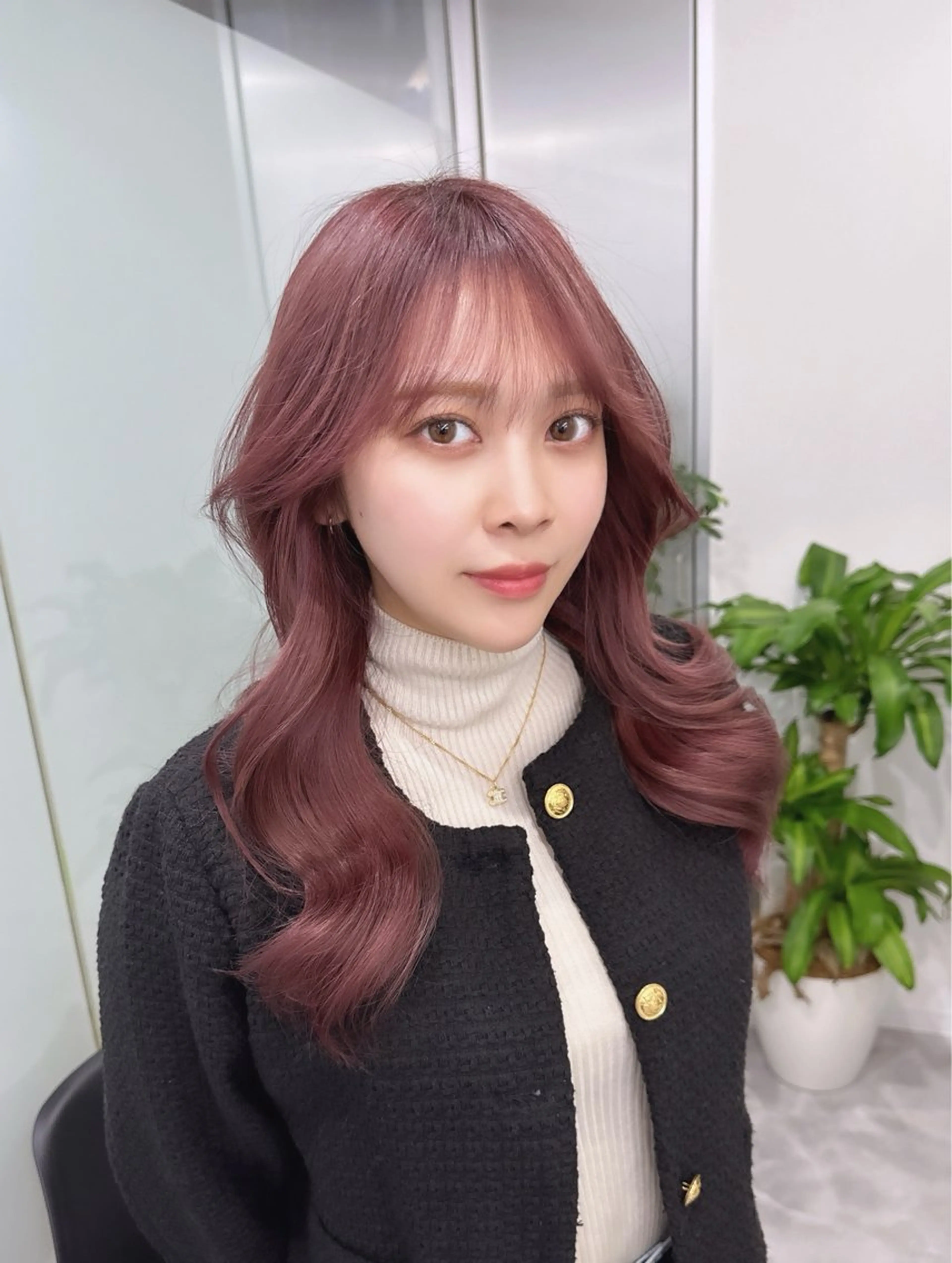 セミロング カラー カット ヘアカラー トリートメント 韓国風/顔周りカット /髪質改善RYOTAのヘアスタイル