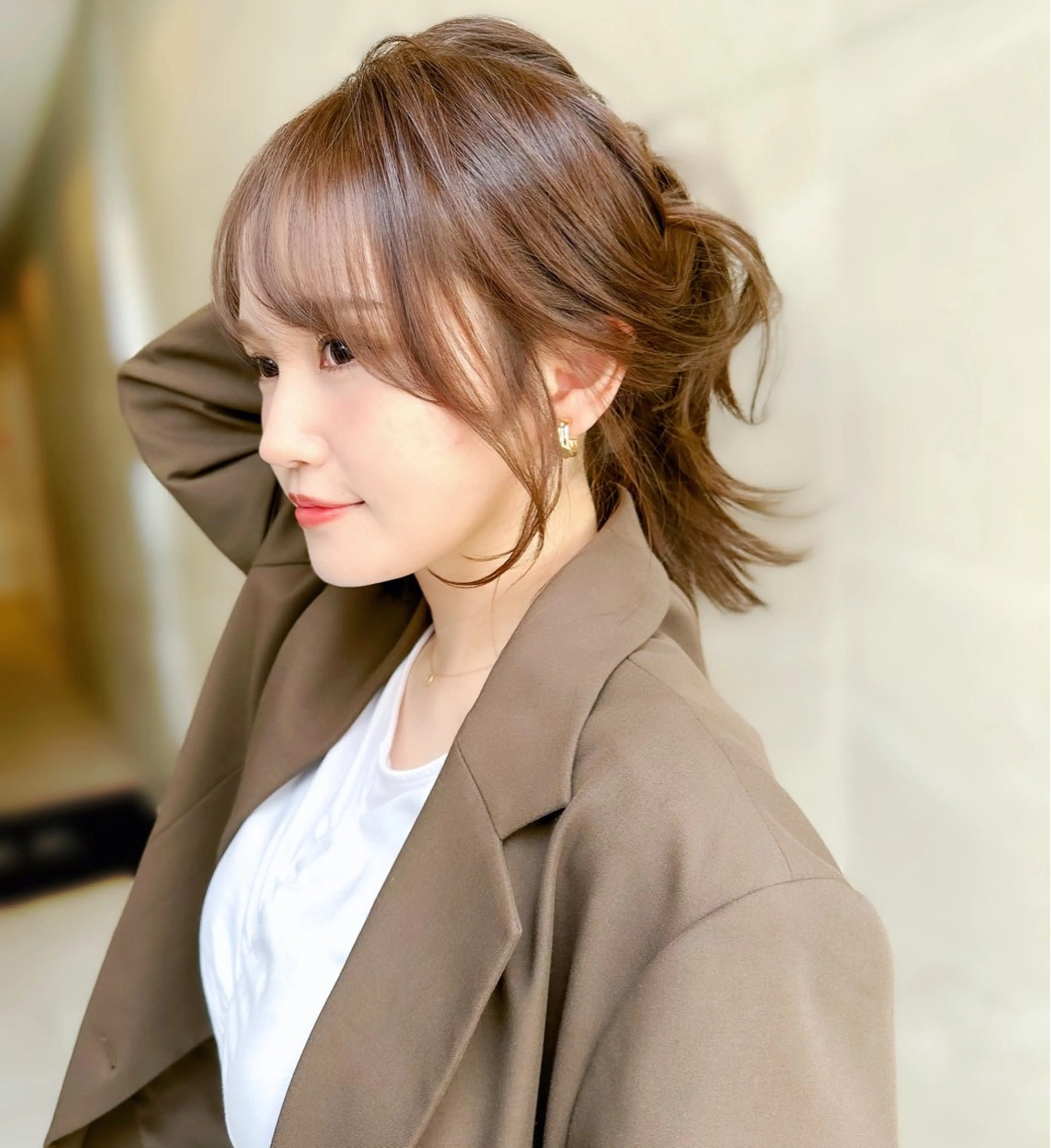 セミロング カラー 韓国レイヤーカット/ ダブルカラーのヘアスタイル