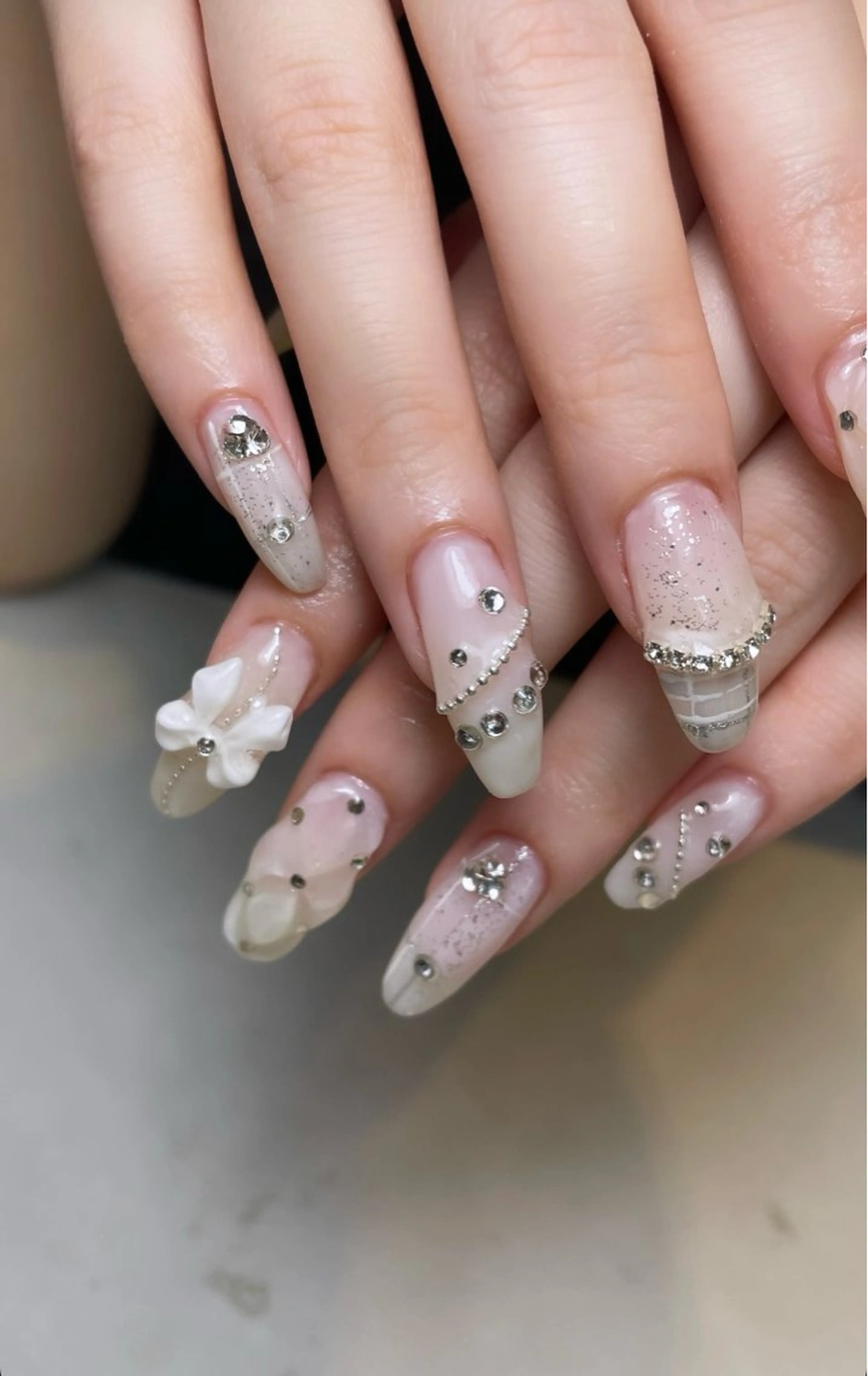 ネイル Ruber Tomokoのネイルデザイン