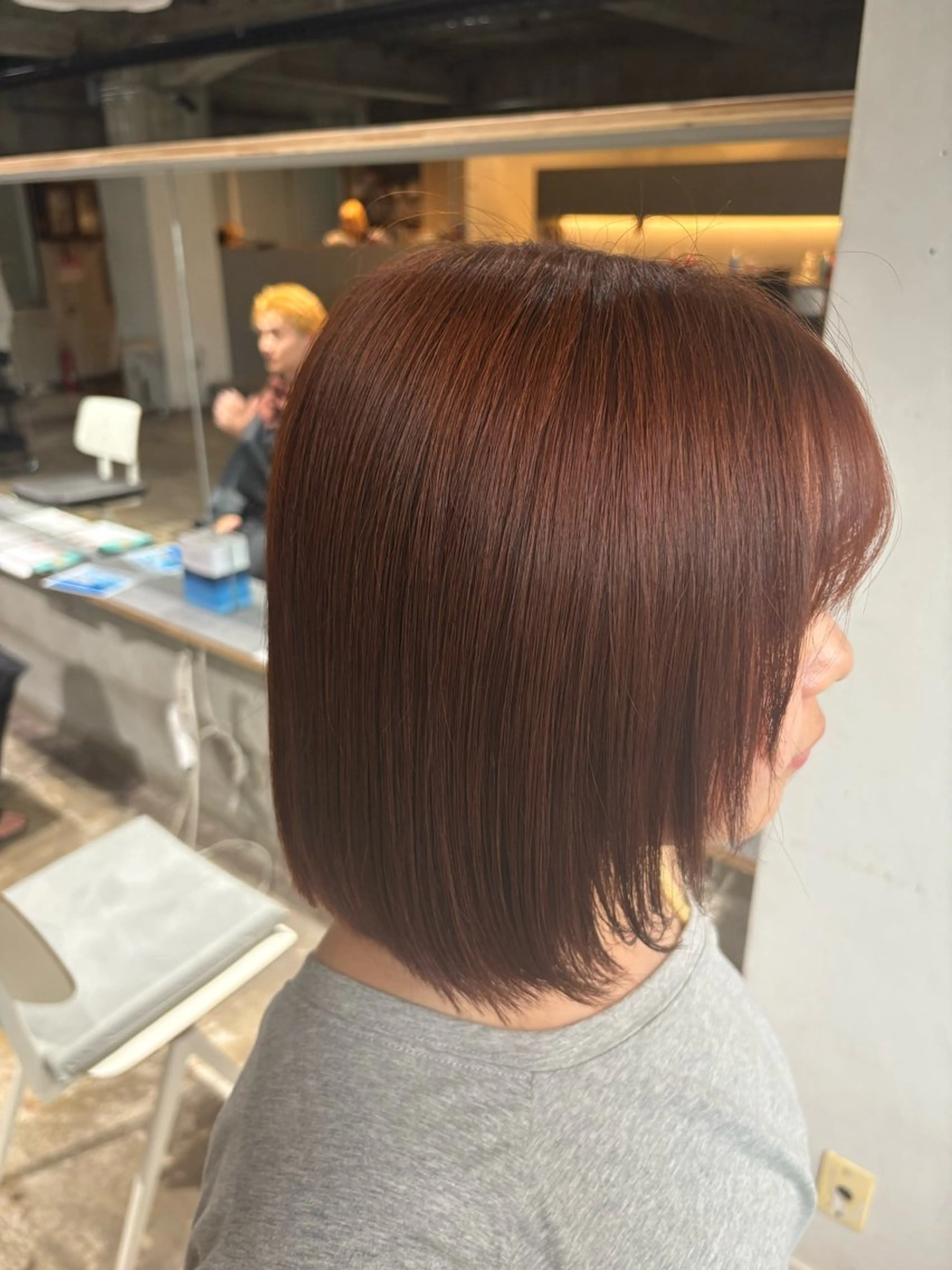 ミディアム カラー ボブレイヤー ボブ レイヤーカット 小顔カット カット ヘアカラー 玉置 七海のヘアスタイル