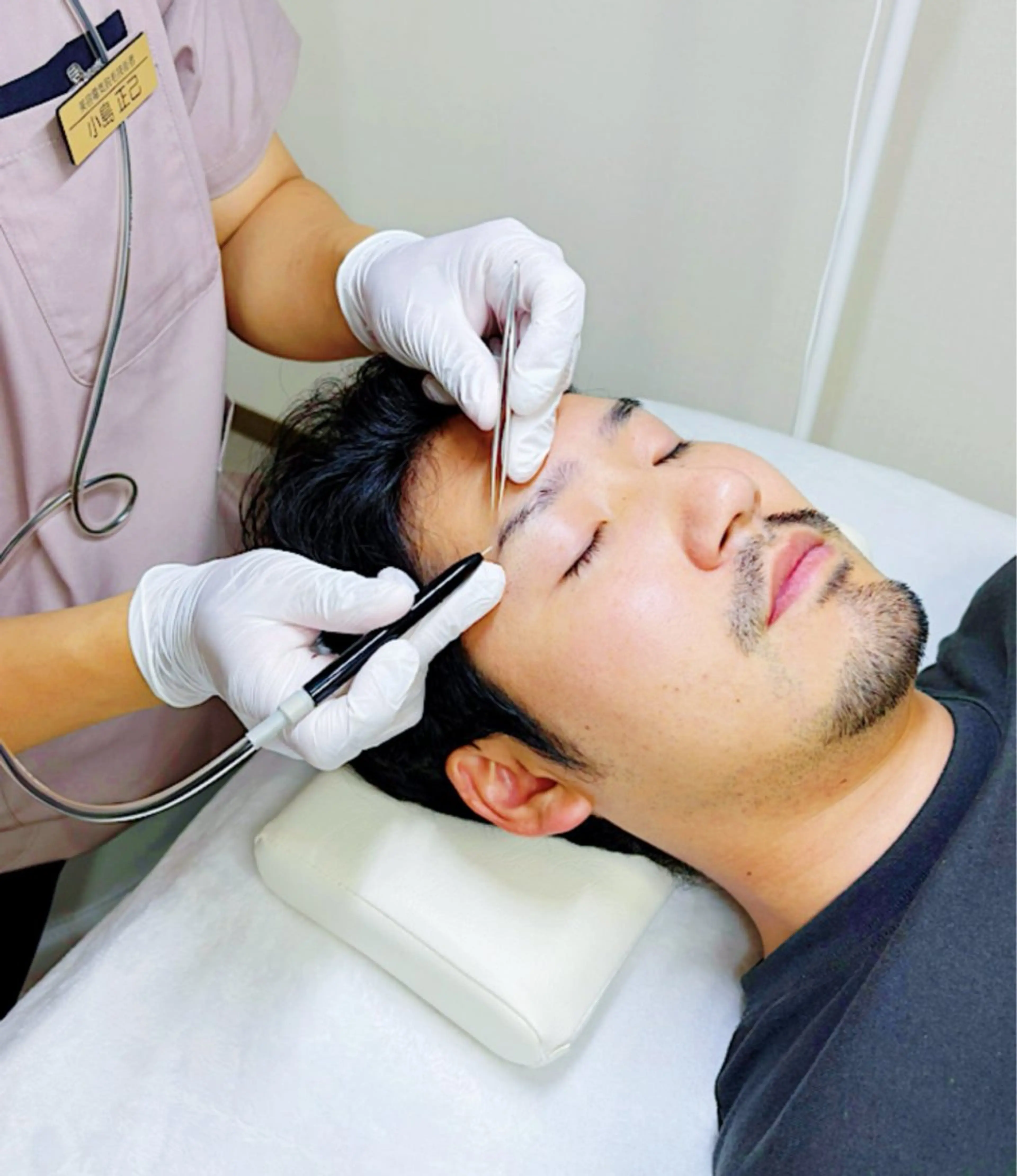 メンズ アイブロウ 眉毛ワックス脱毛 脱毛 美容電気脱毛サロン ReMoveリムーブのエステ・リラクイメージ