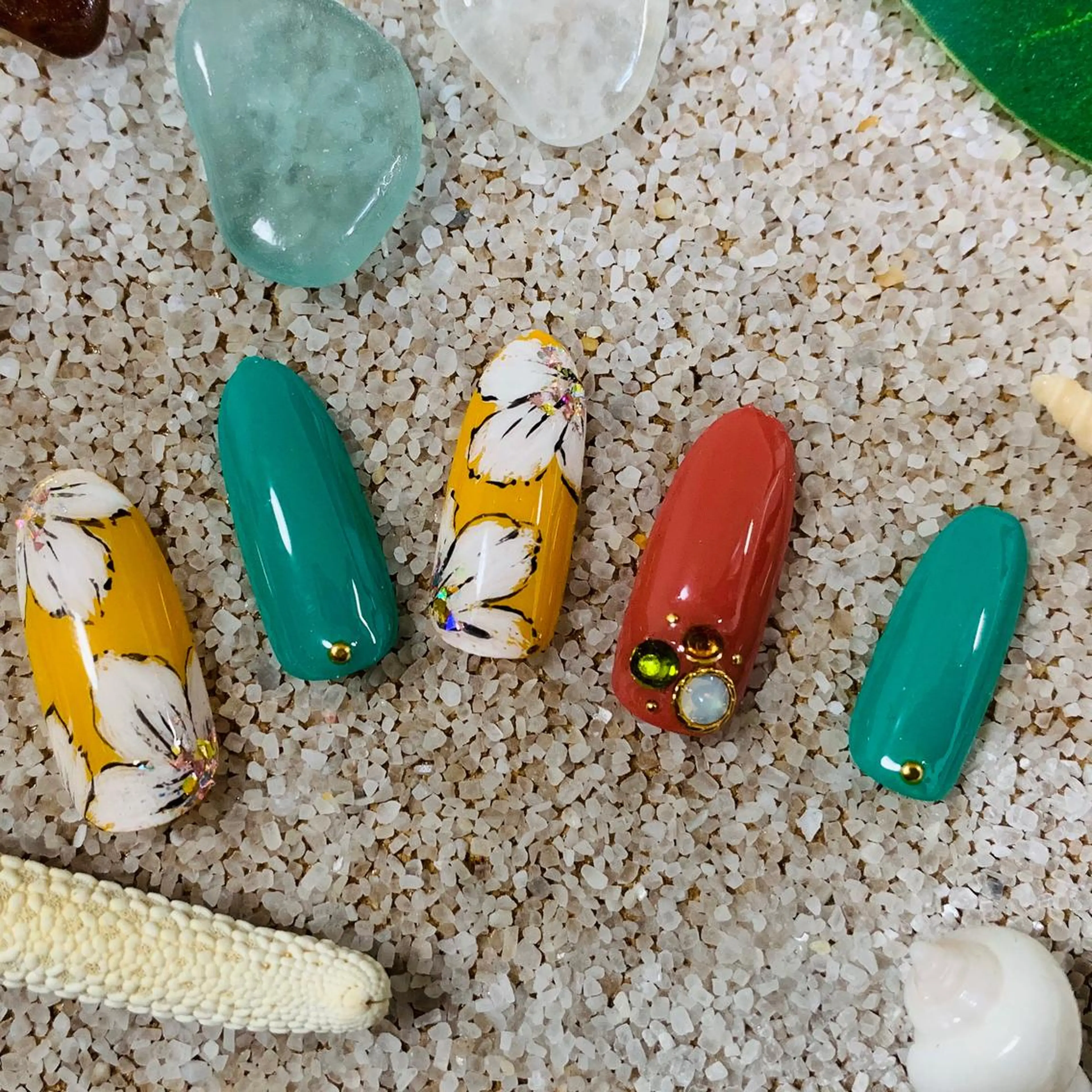 ネイル ハンドネイル Nail&Eyelash Amour(アムール)所属・山下 愛のネイルデザイン