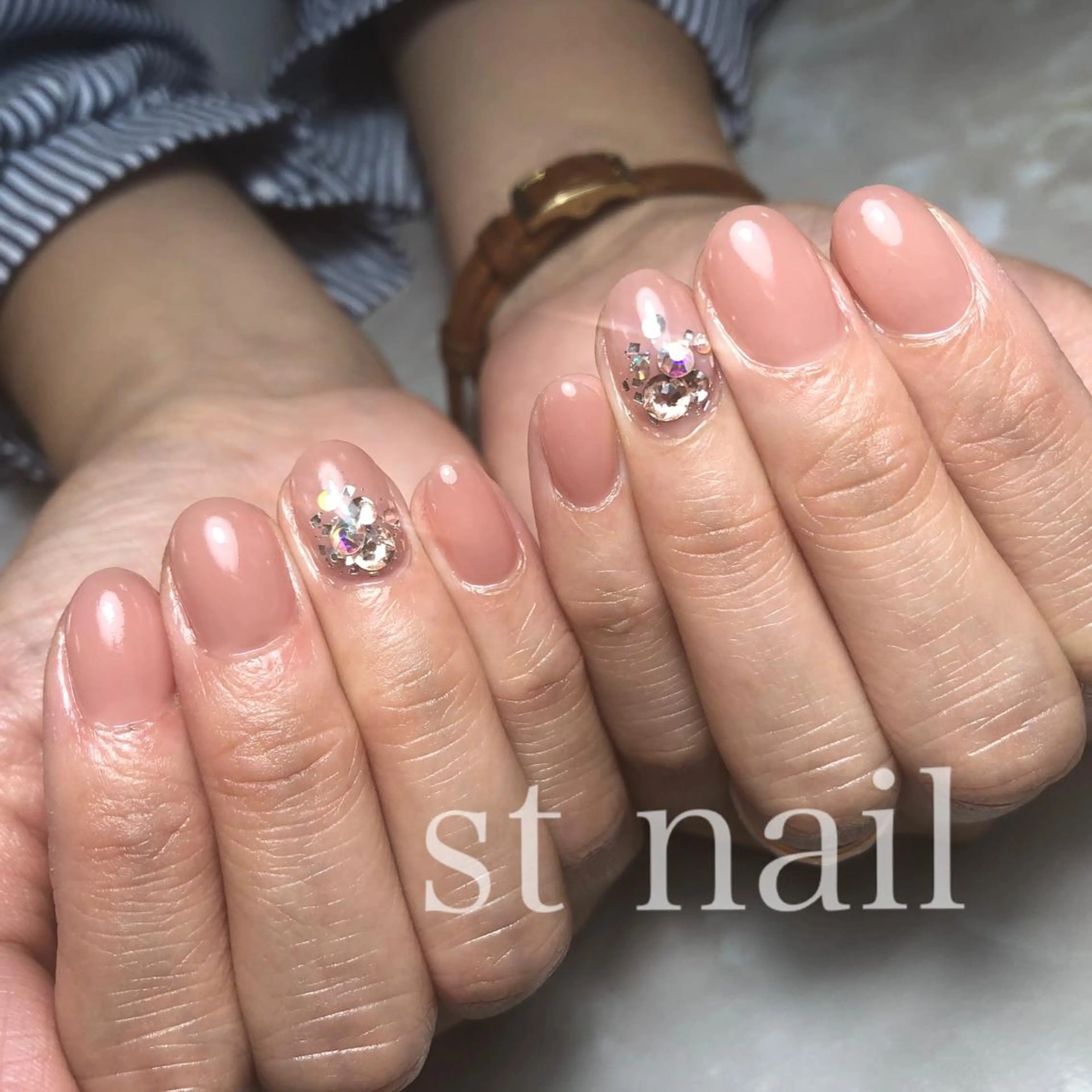 ネイル オフィスネイル シンプルネイル ストーンネイル st nailのネイルデザイン