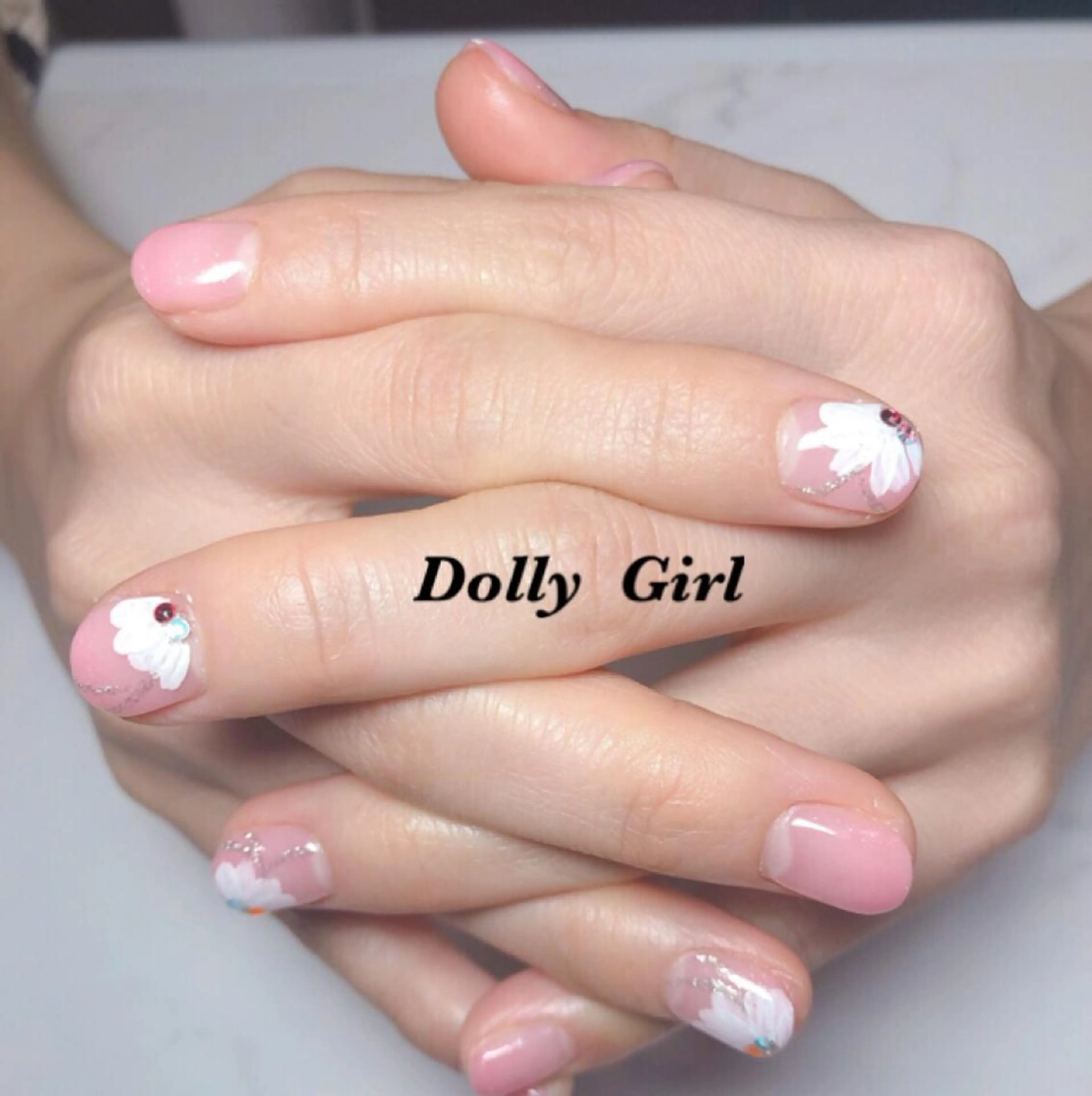 ネイル 個室ネイルサロンDolly  Girl〜ドーリーガール〜所属・DollyGirl KYOKOのネイルデザイン
