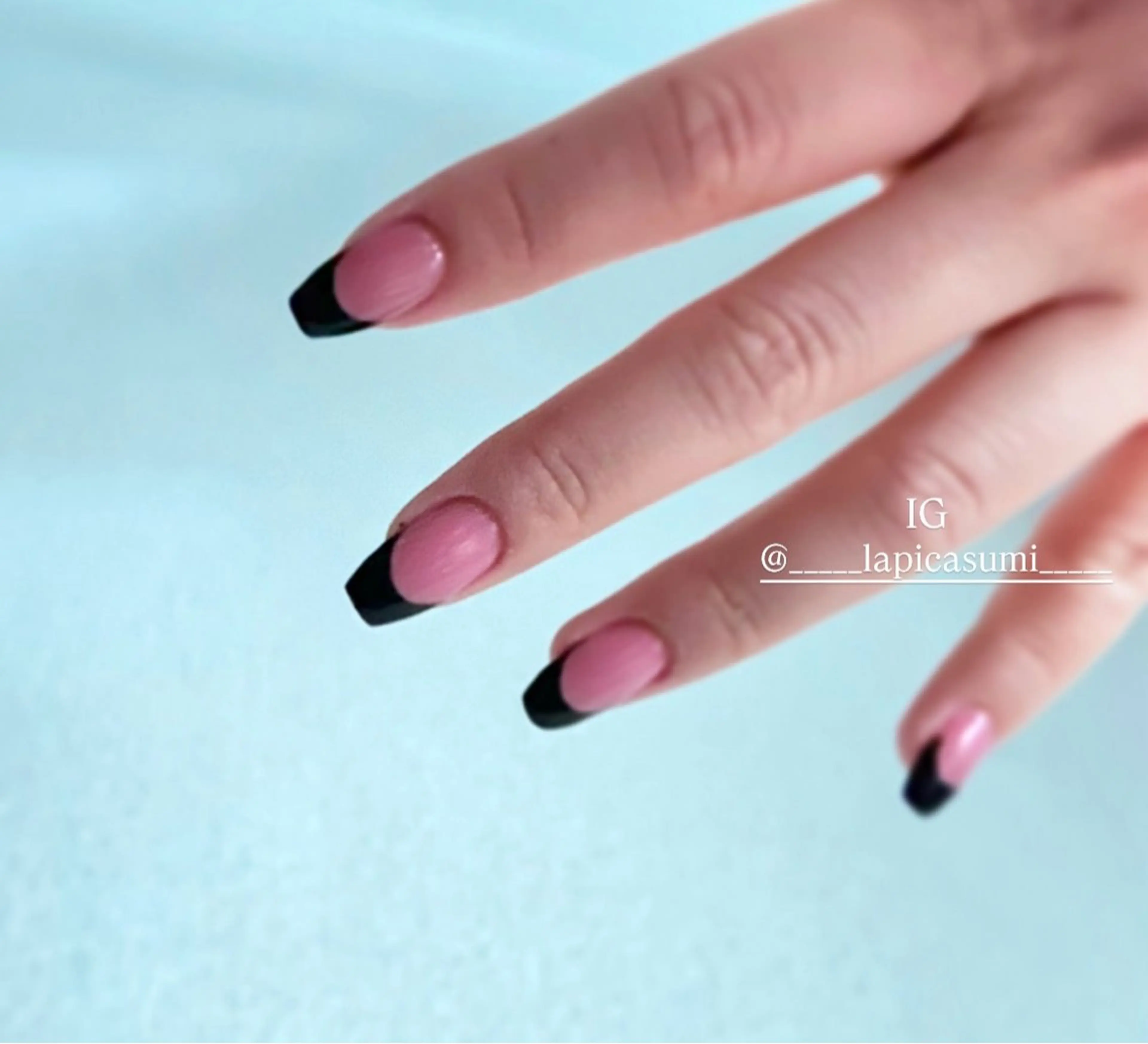 🎀オフ込みフレンチNailの写真