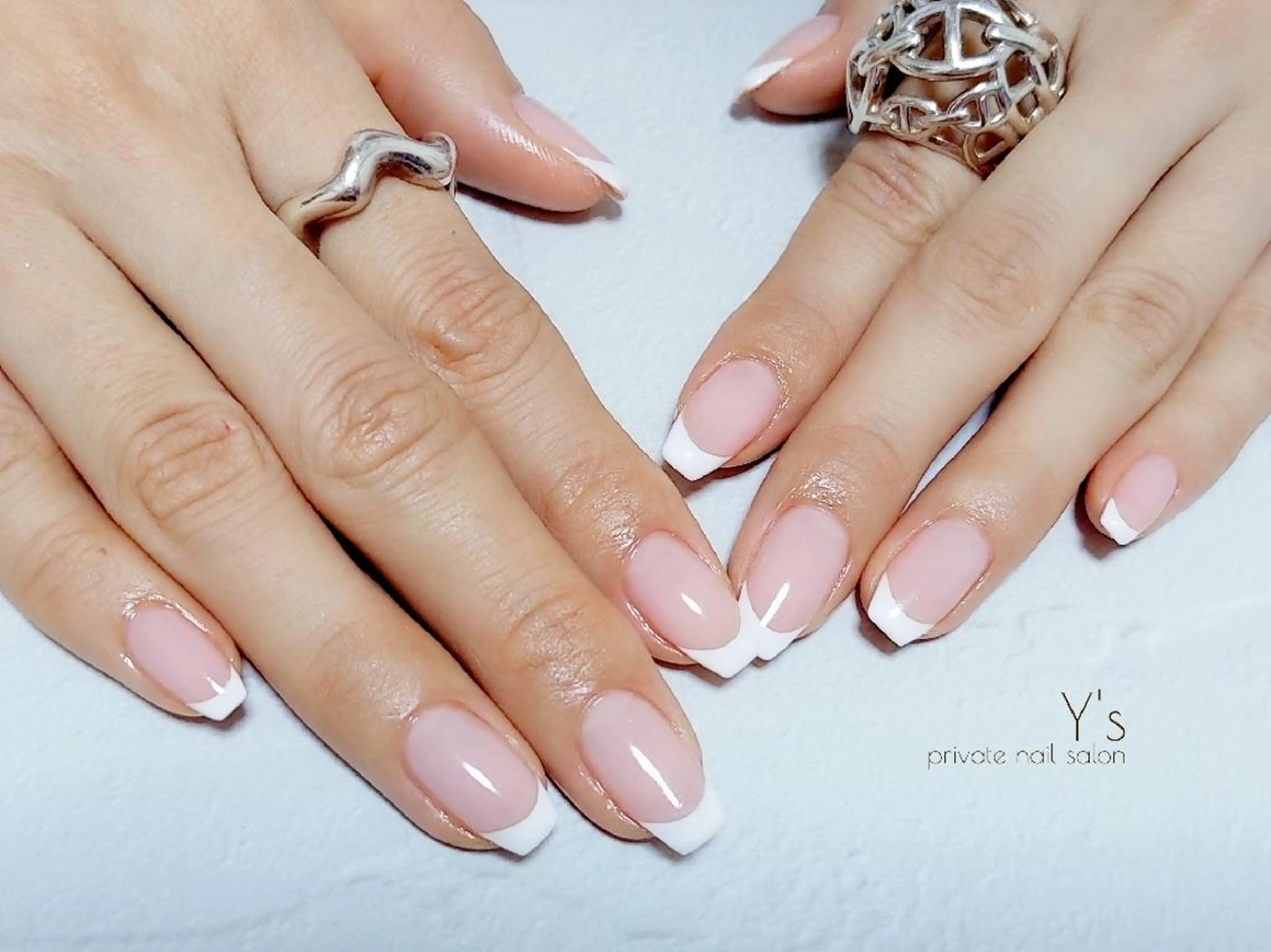 ネイル フレンチネイル ハンドネイル YUMI NAGAI  のネイルデザイン