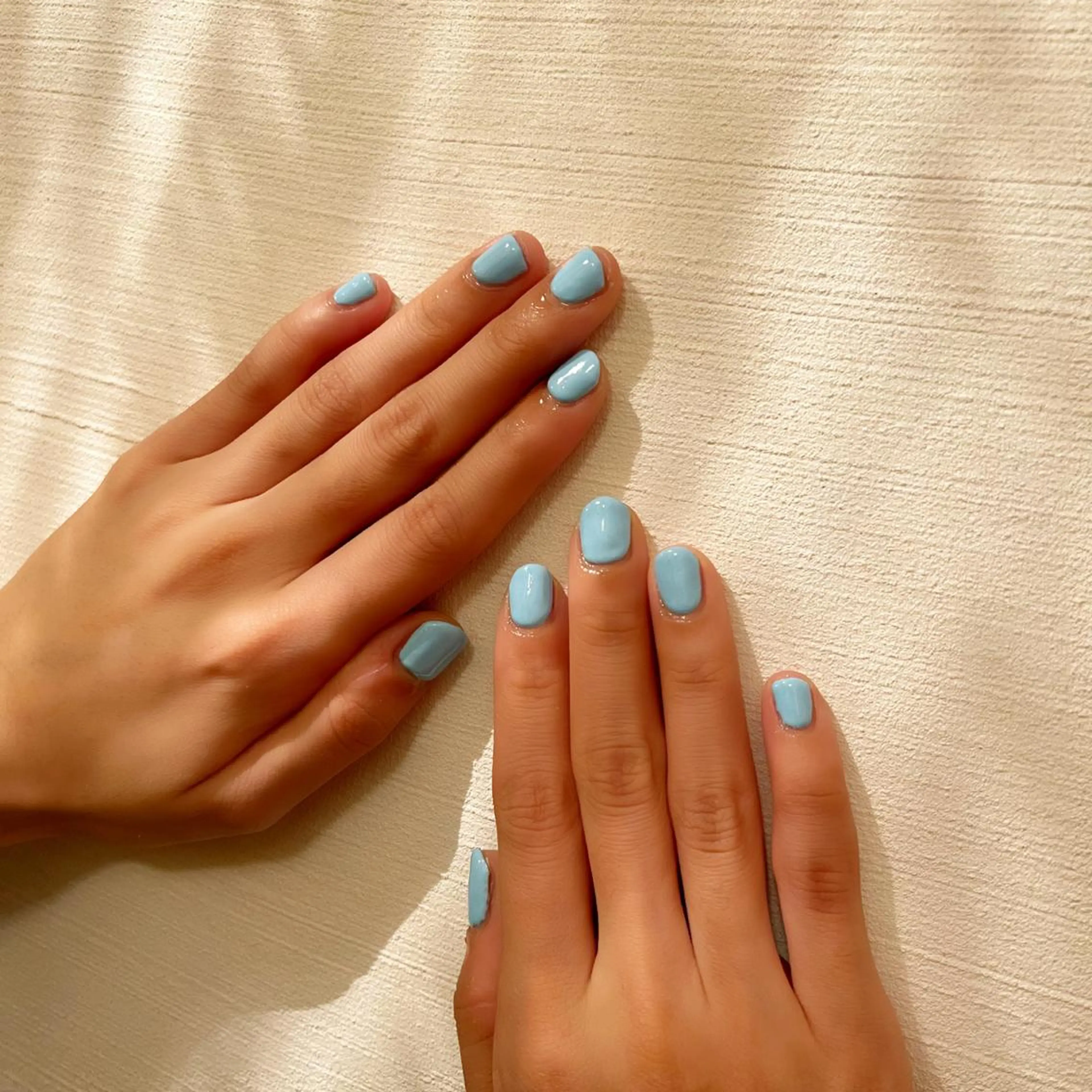 ネイル ブルー ワンカラーネイル BINEL REINAのネイルデザイン