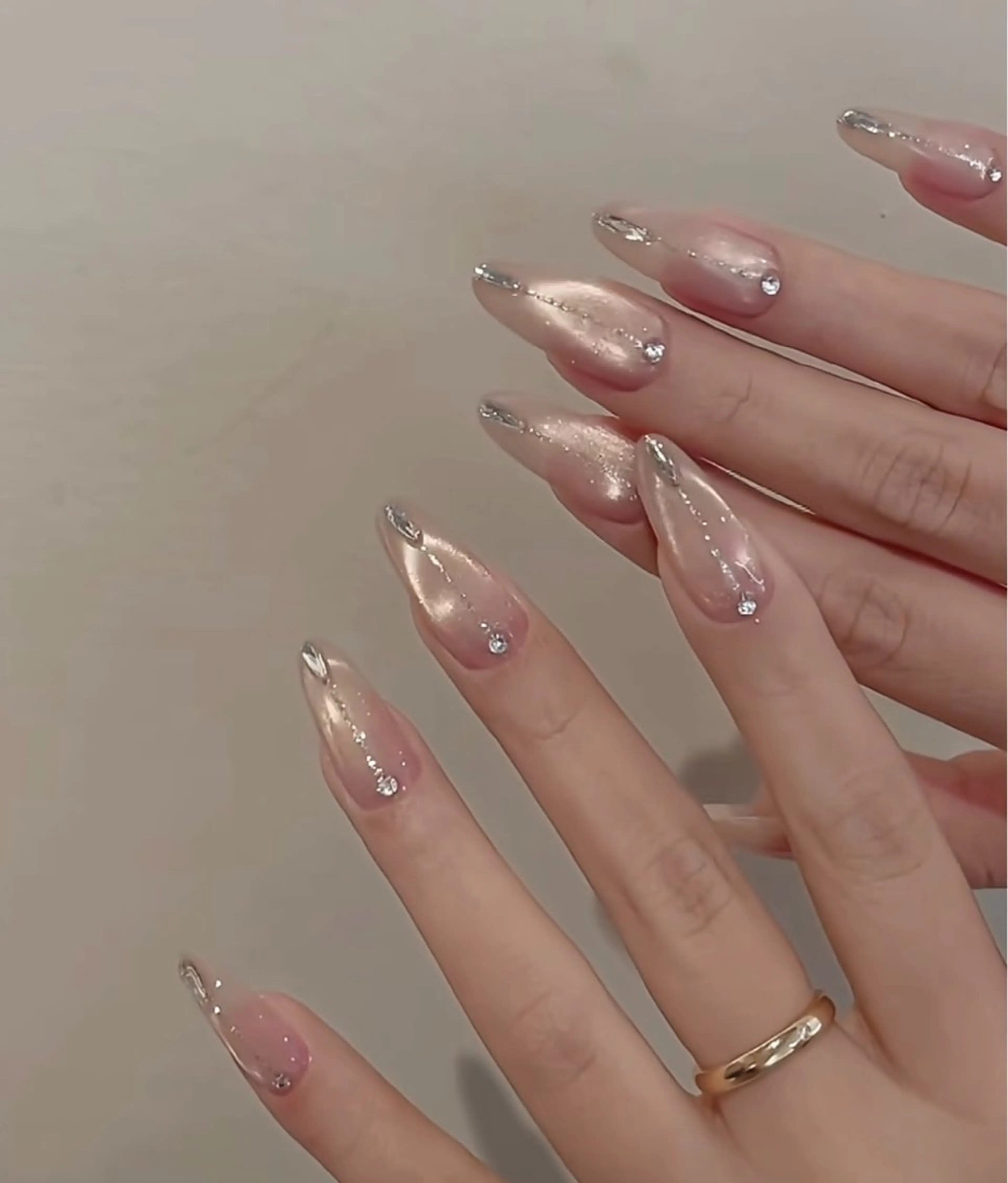 ネイル エンジェル ヒーリング 矢場町店のネイルデザイン