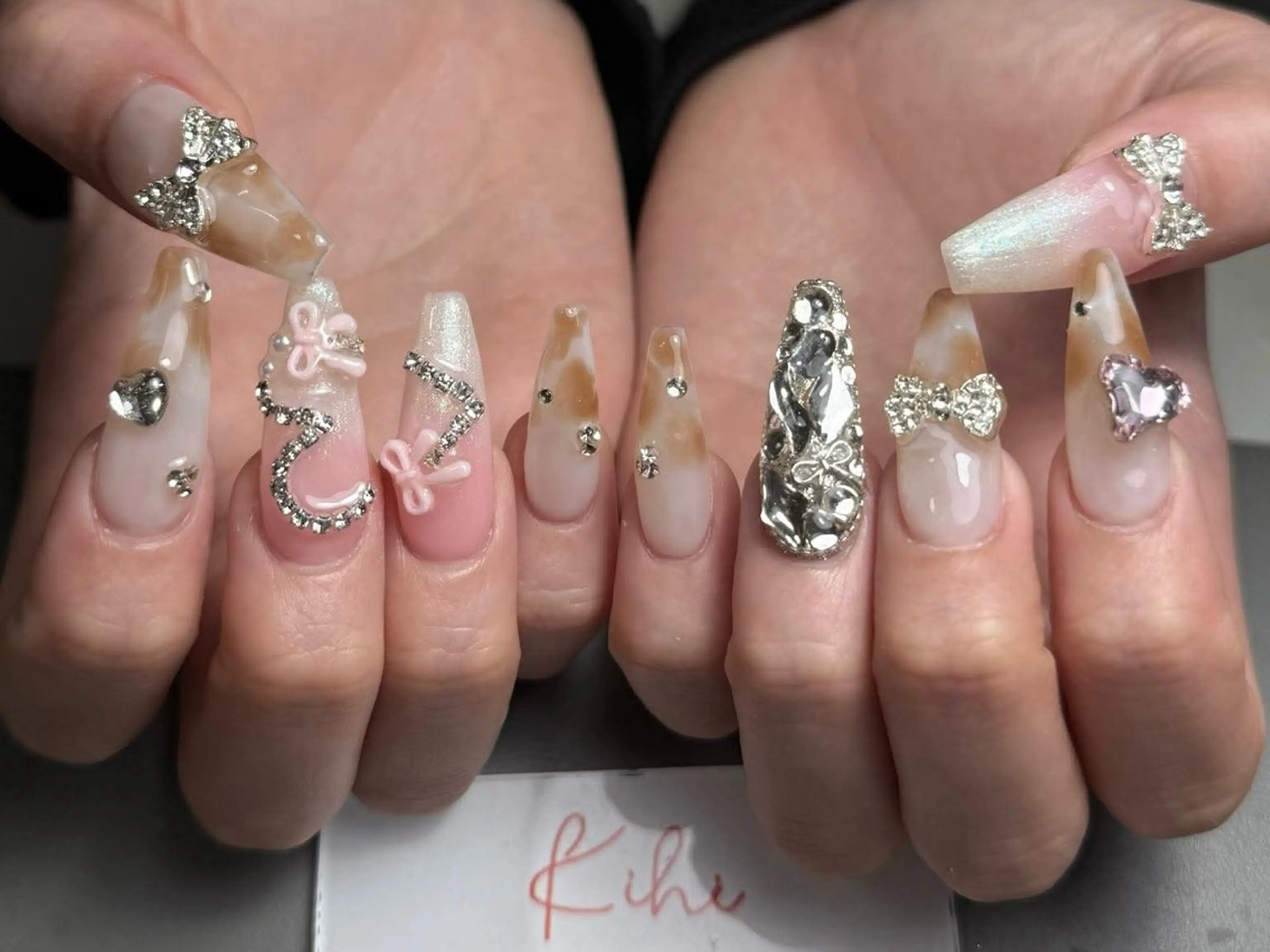 ネイル アートネイル フレンチネイル ジェルネイル グラデーション 韓国ネイル ハンドネイル ハンドケア さくら💮💮 【オフ無料】のネイルデザイン