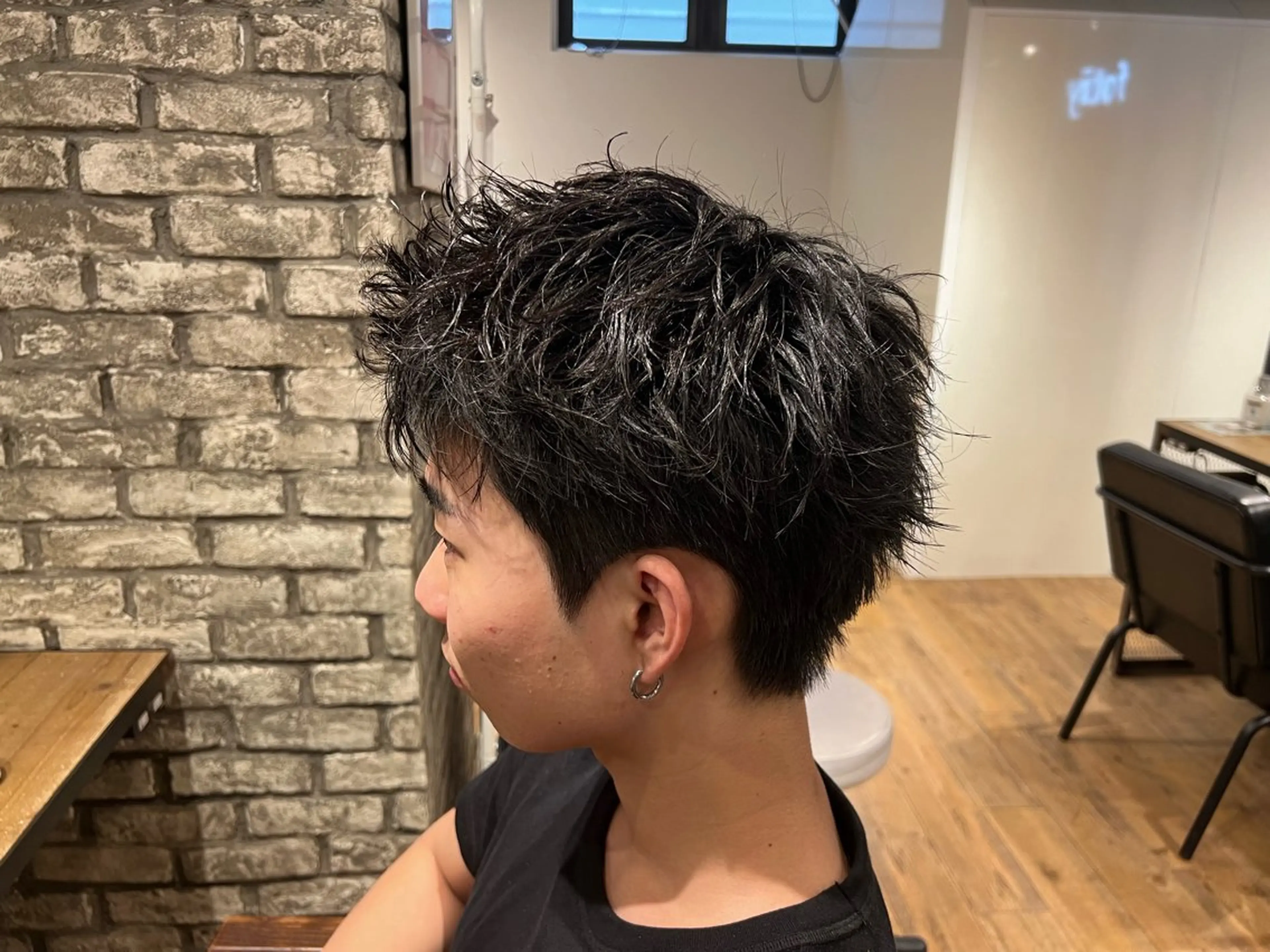 ショート メンズ 與座 小遥のヘアスタイル