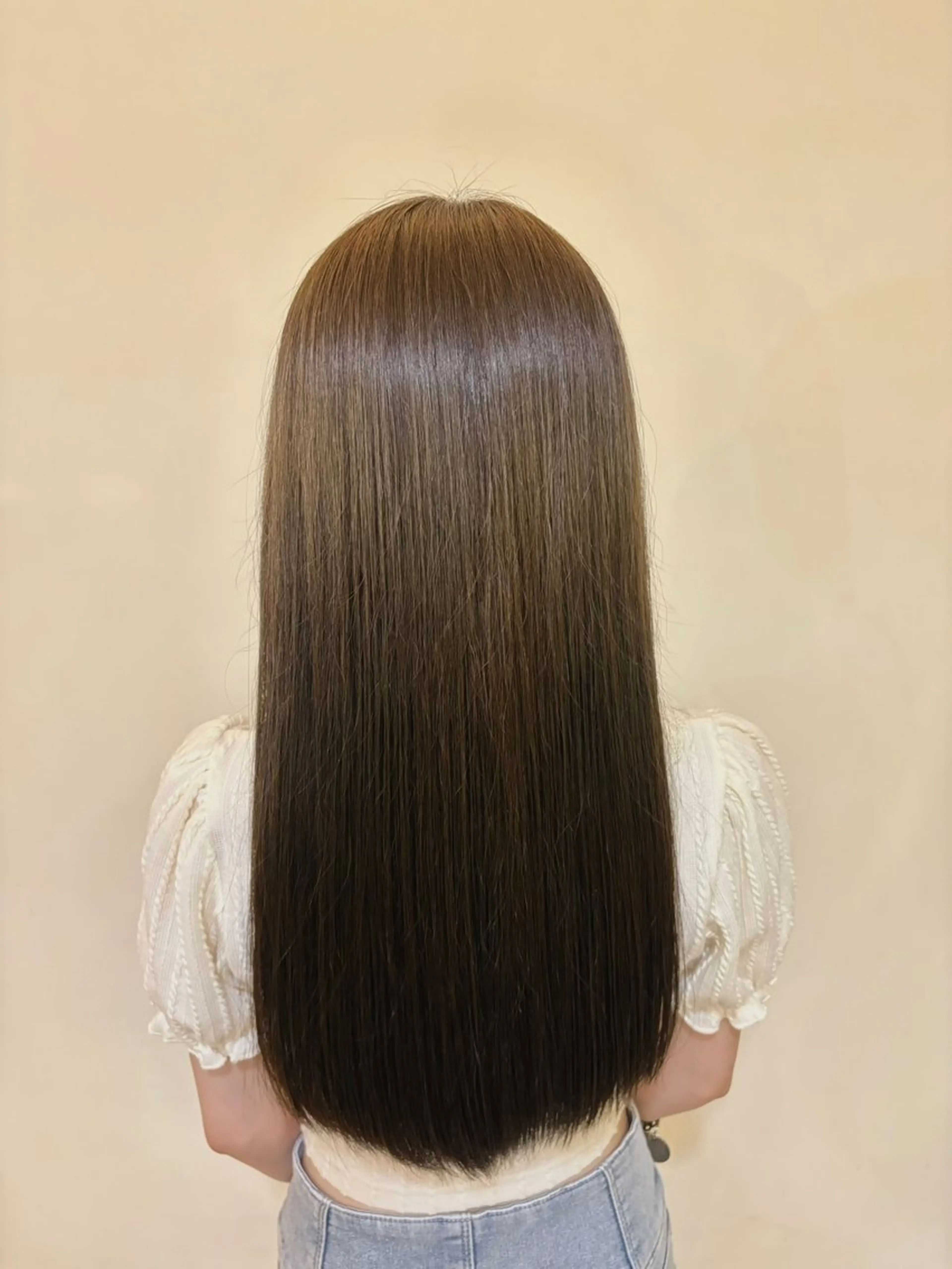 ロング カット ヘアカラー エムスラッシュ本牧所属・片岡 未優のヘアスタイル