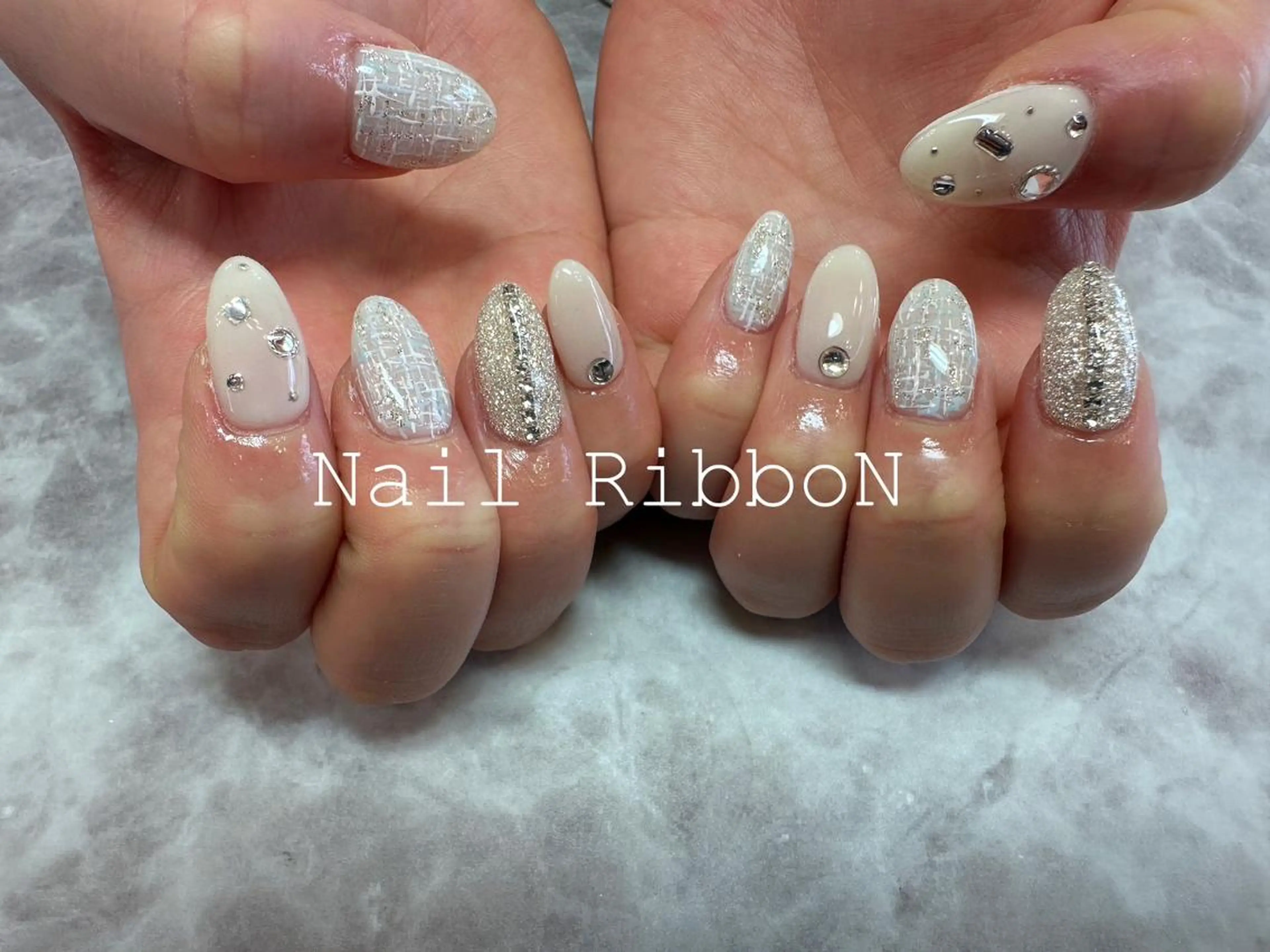 ネイル ネイルリボン 伊藤のネイルデザイン