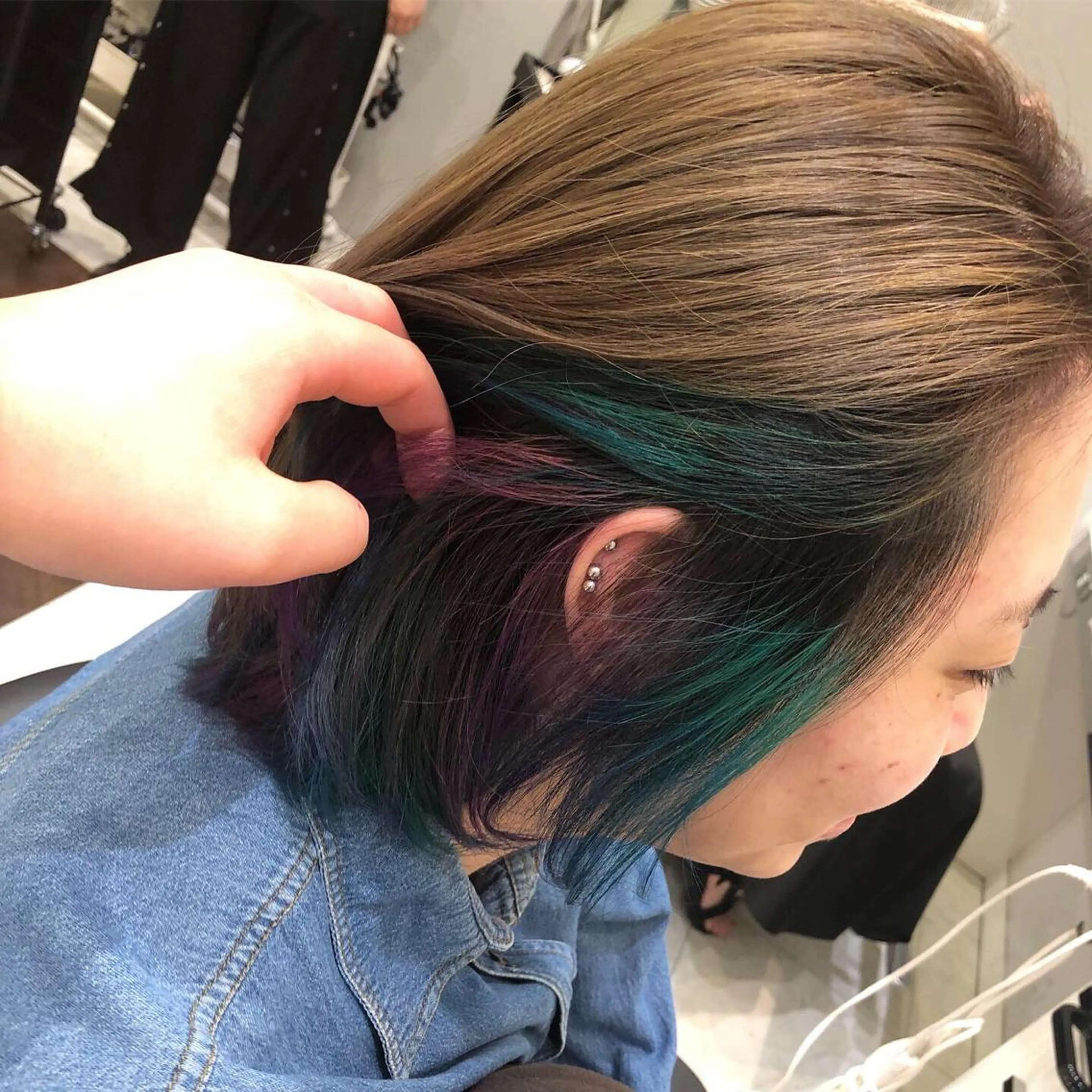 ミディアム ヘアカラー 岸 保奈美のヘアスタイル