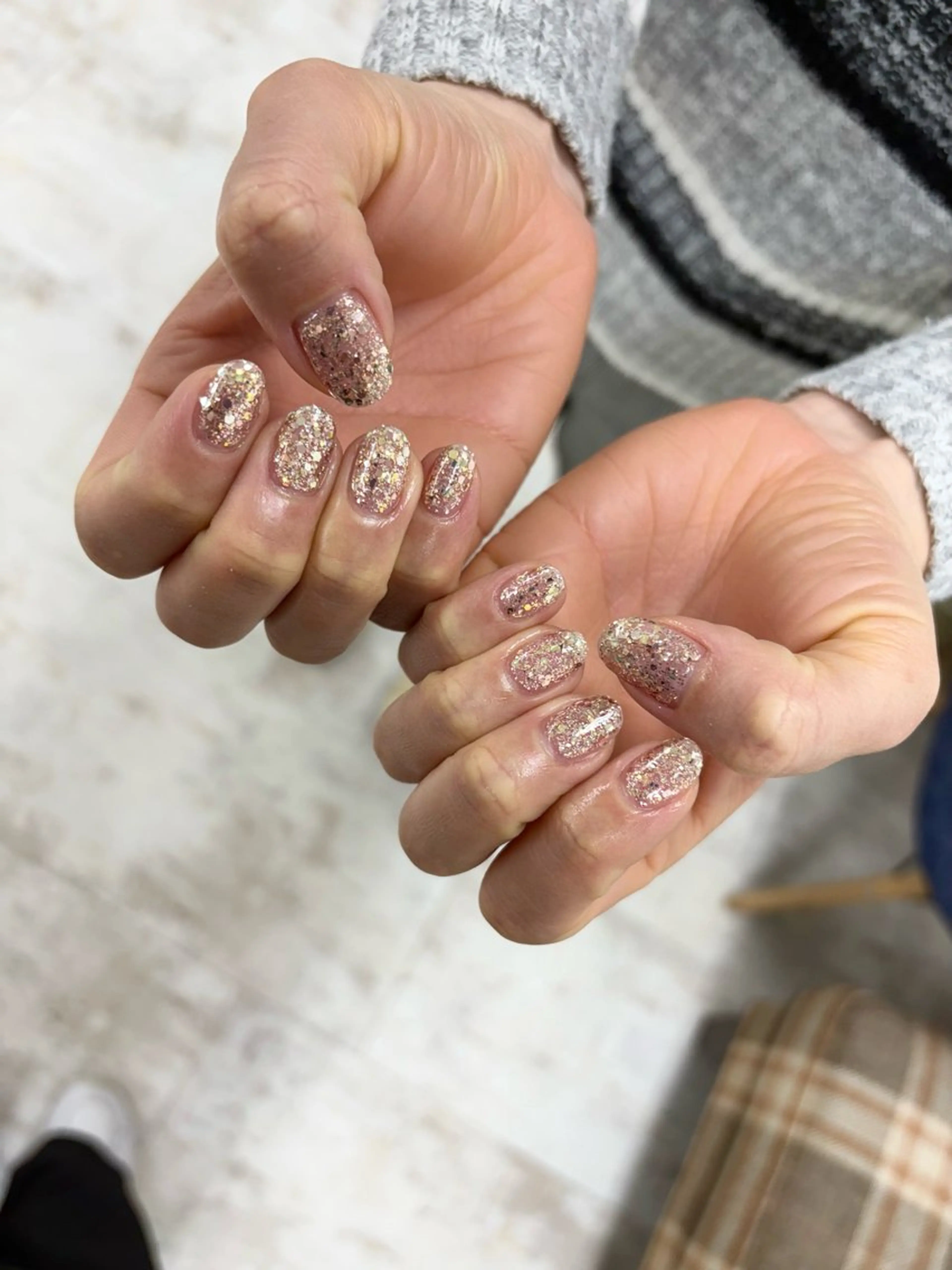 ネイル マハロネイルサロン横浜店所属・吉田 里菜のネイルデザイン