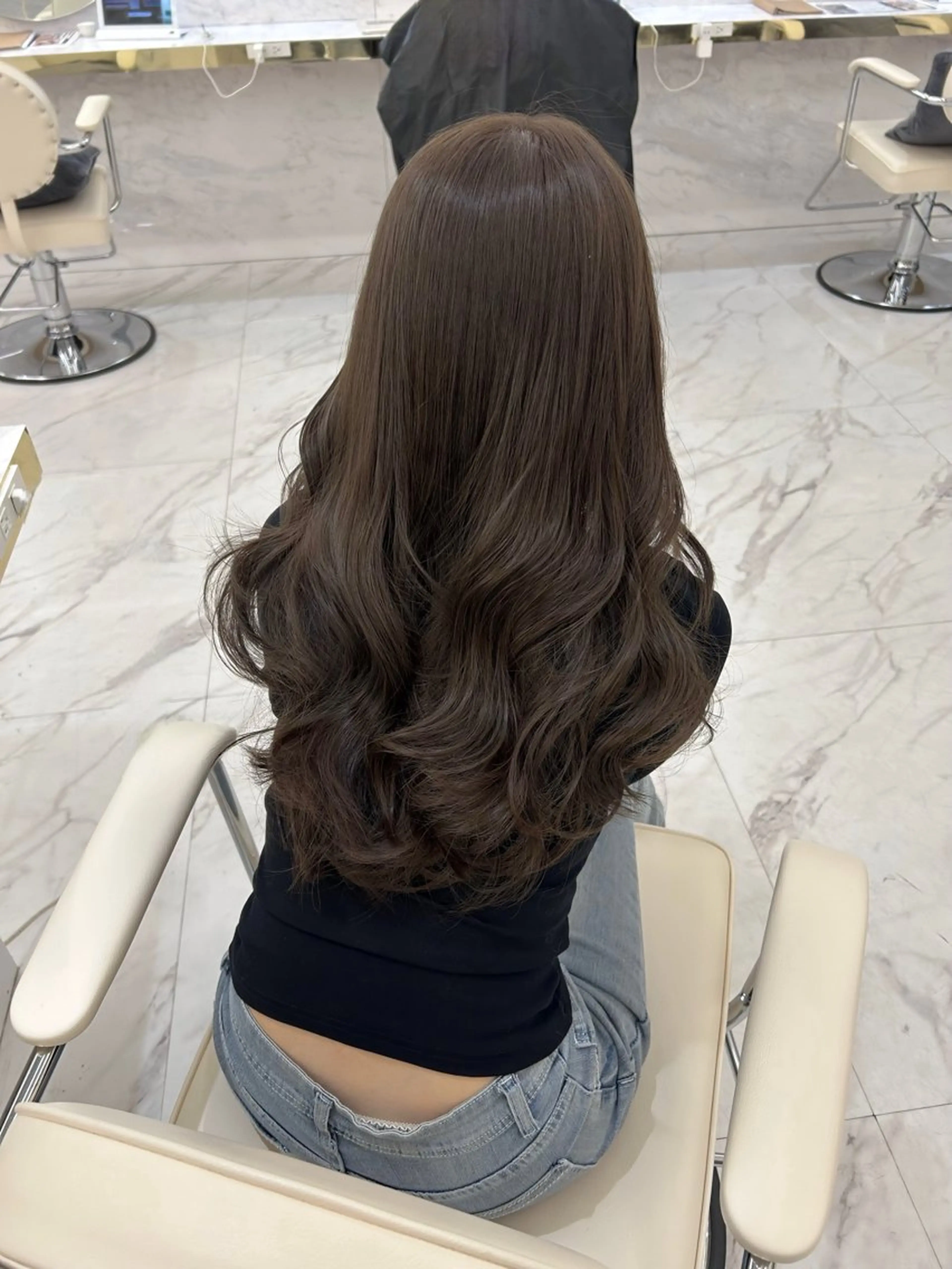 ロング カラー ヘアアレンジ アッシュ ベージュカラー ブリーチ 透明感カラー ダブルカラー カット ヘアカラー トリートメント maoブリーチ無し 似合わせカラーのヘアスタイル