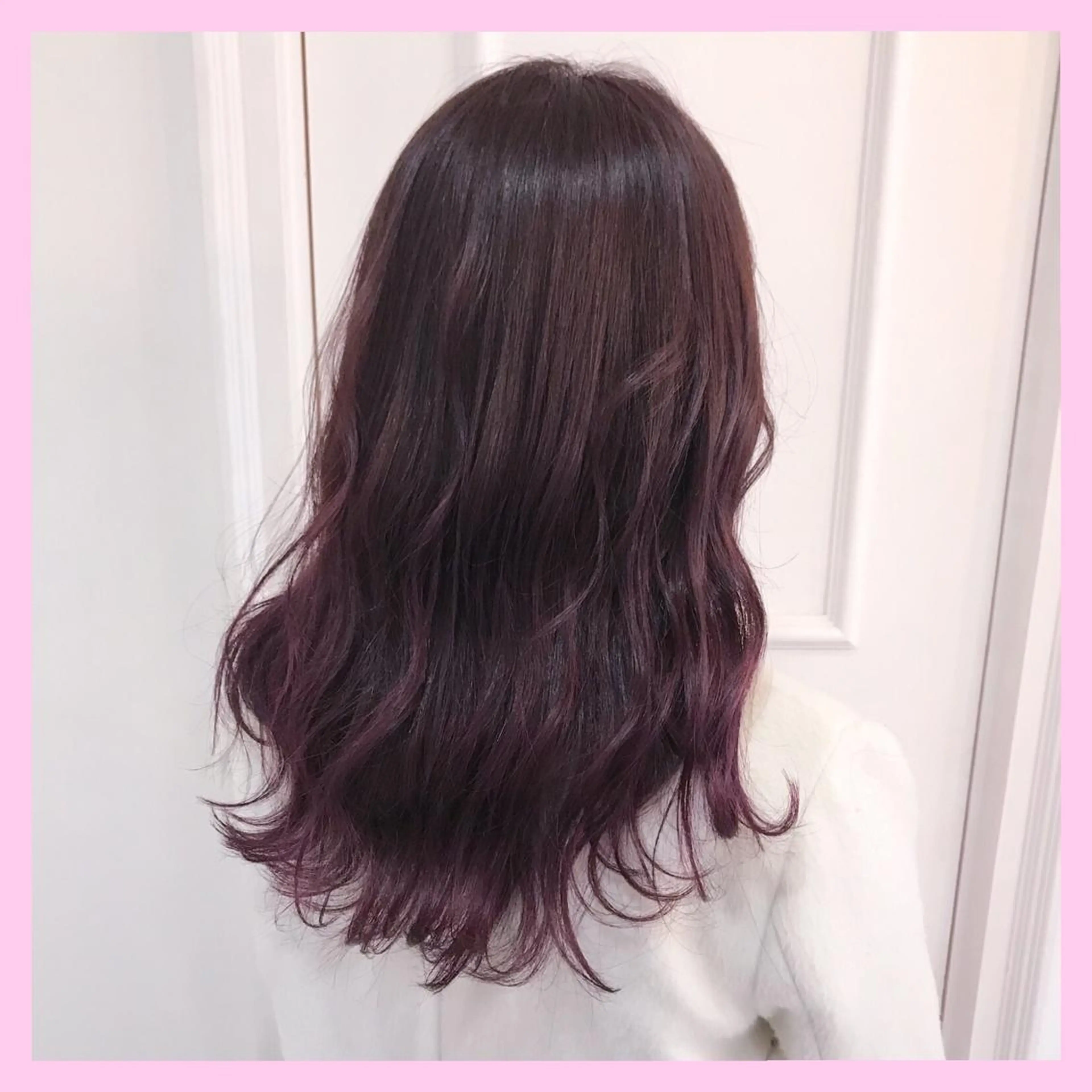 ロング カラー SHIN/レイヤー カット×クロスパーマのヘアスタイル