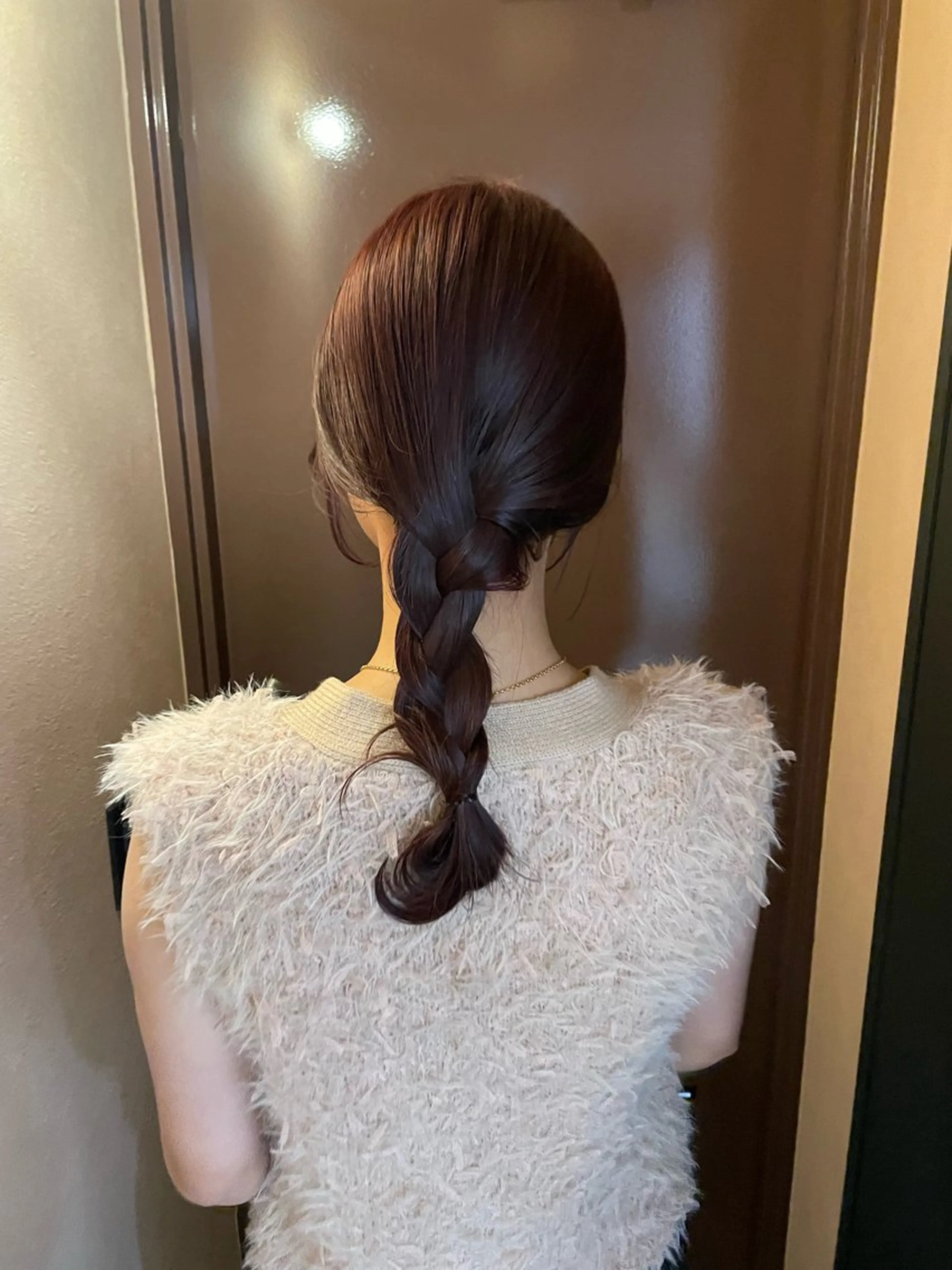 セミロング YOKE 松室伶奈のヘアスタイル
