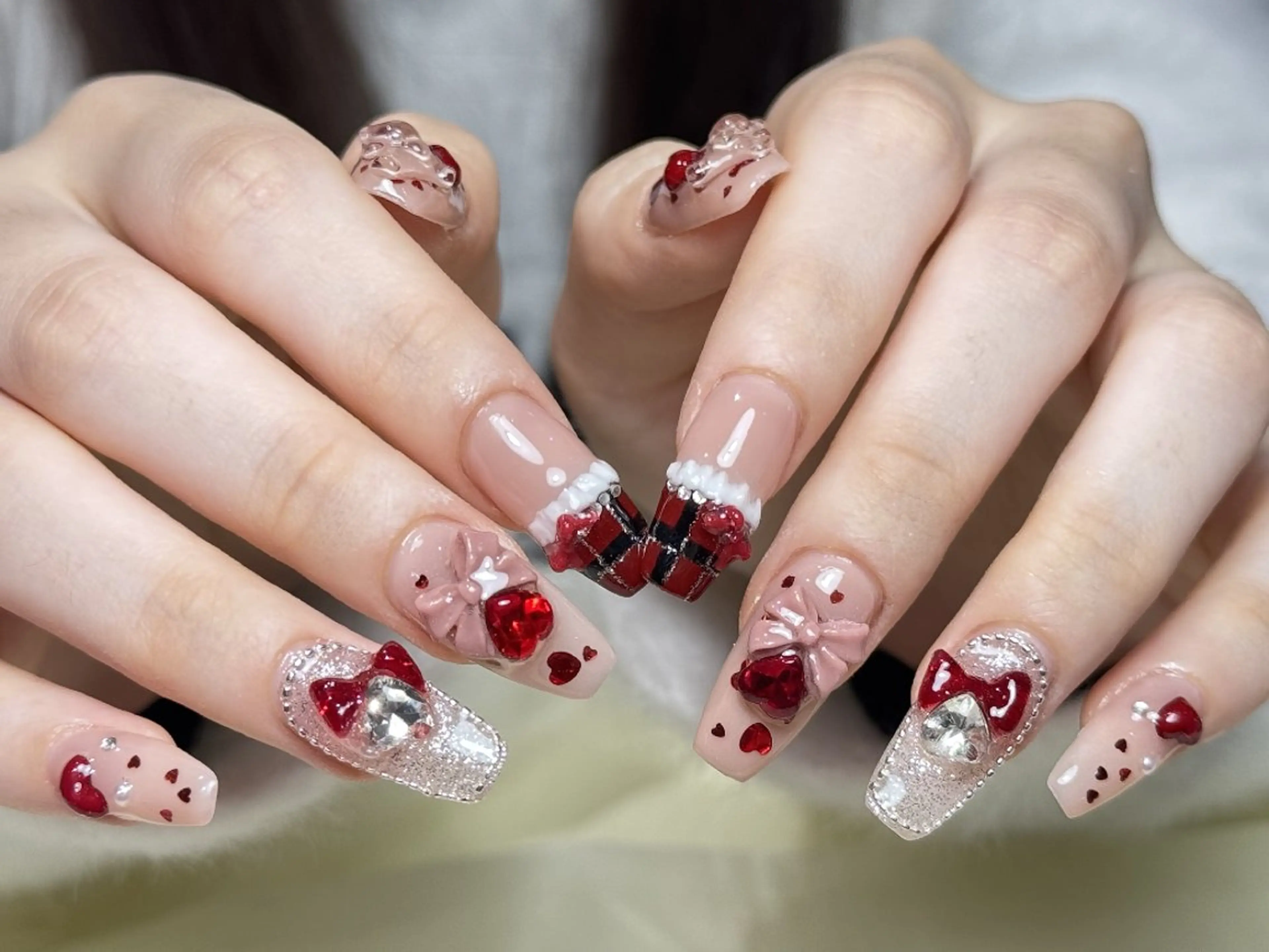 ネイル チークネイル 長さ出し フレンチネイル グラデーション マグネットネイル ハンドネイル ハンドケア るか 池袋のネイルデザイン