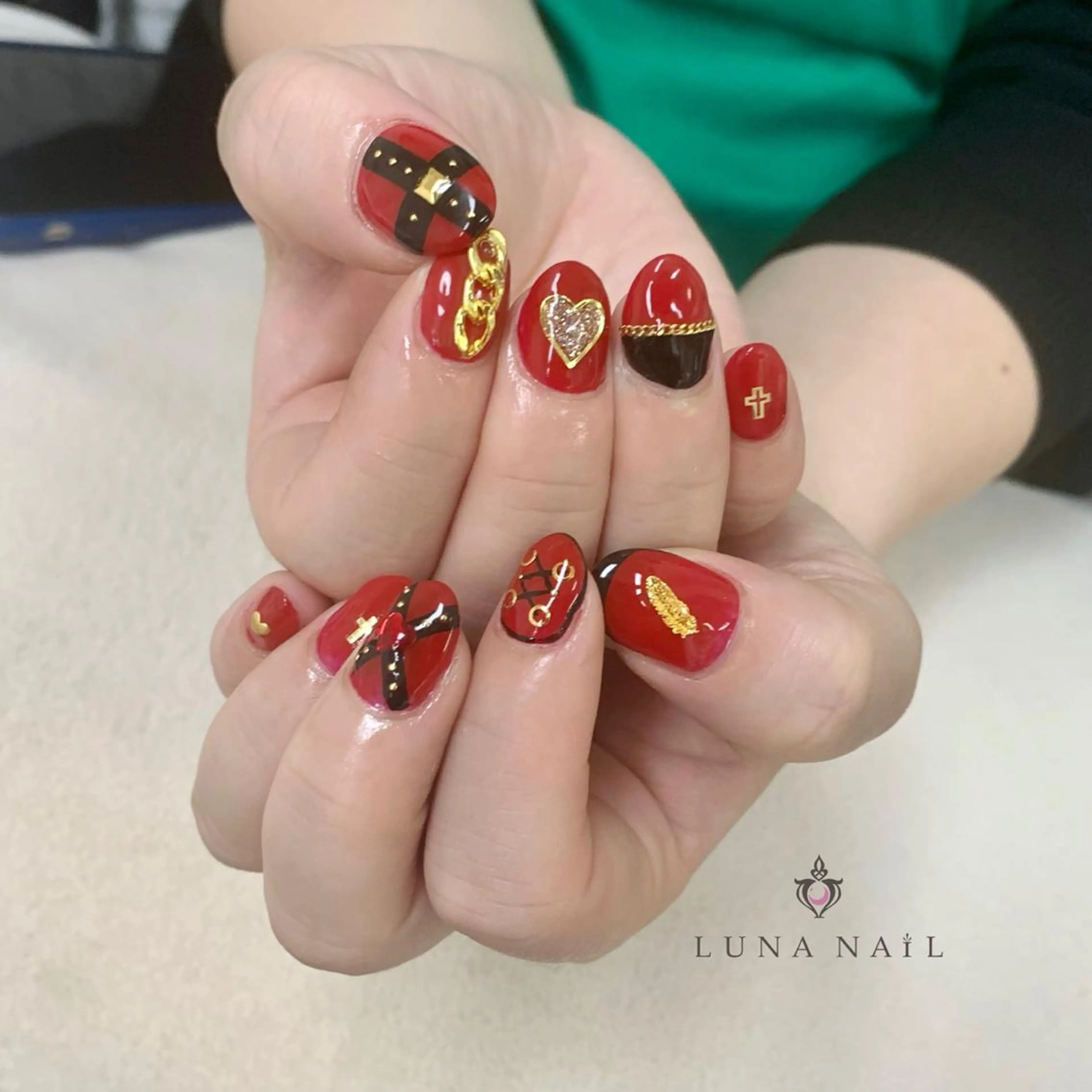 ネイル ハンドネイル アトリエ　ミモザ所属・いまむら あかりのネイルデザイン