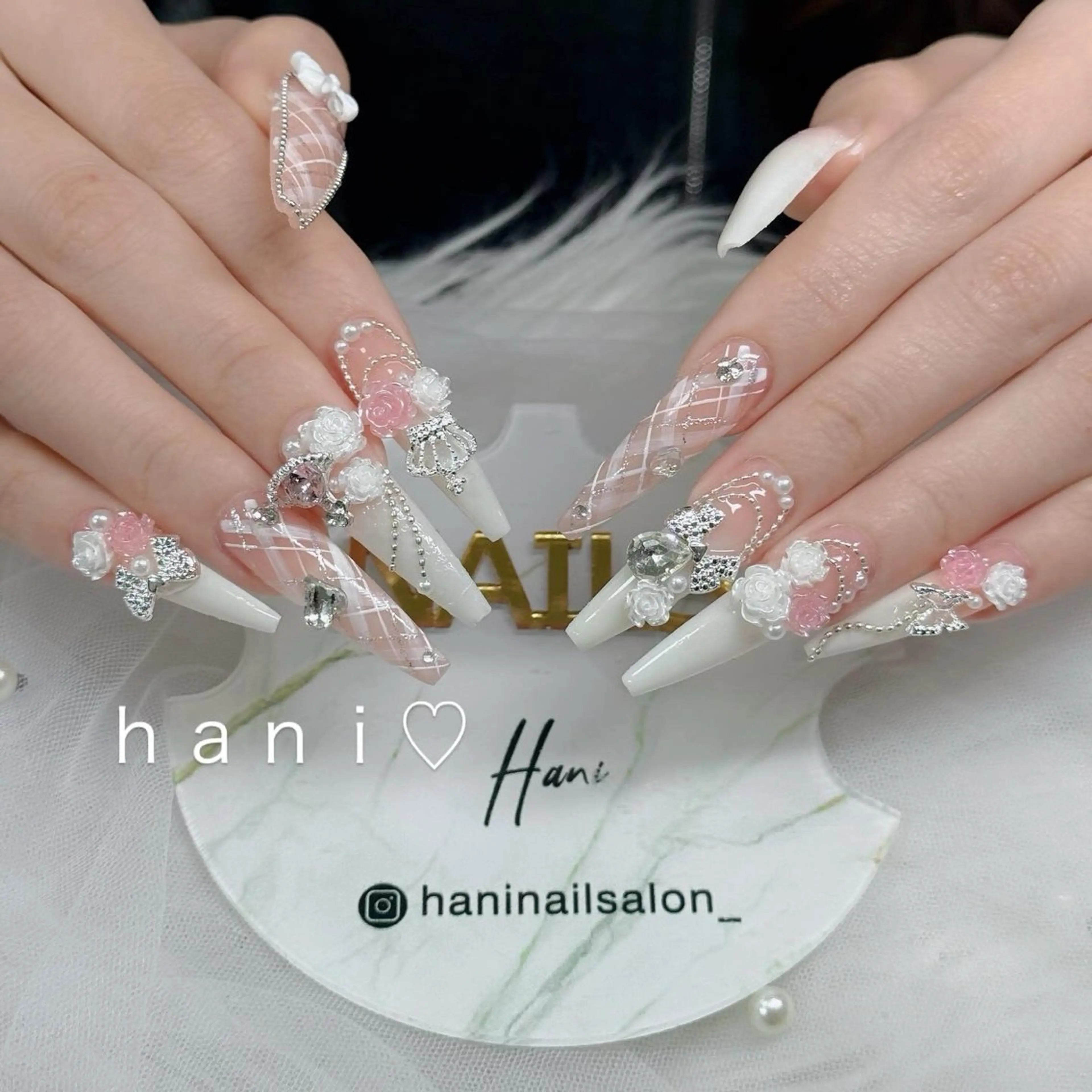 ネイル べっ甲ネイル チークネイル フラッシュネイル フラワーネイル フットネイル ハンドネイル Hani Nail Salonのネイルデザイン