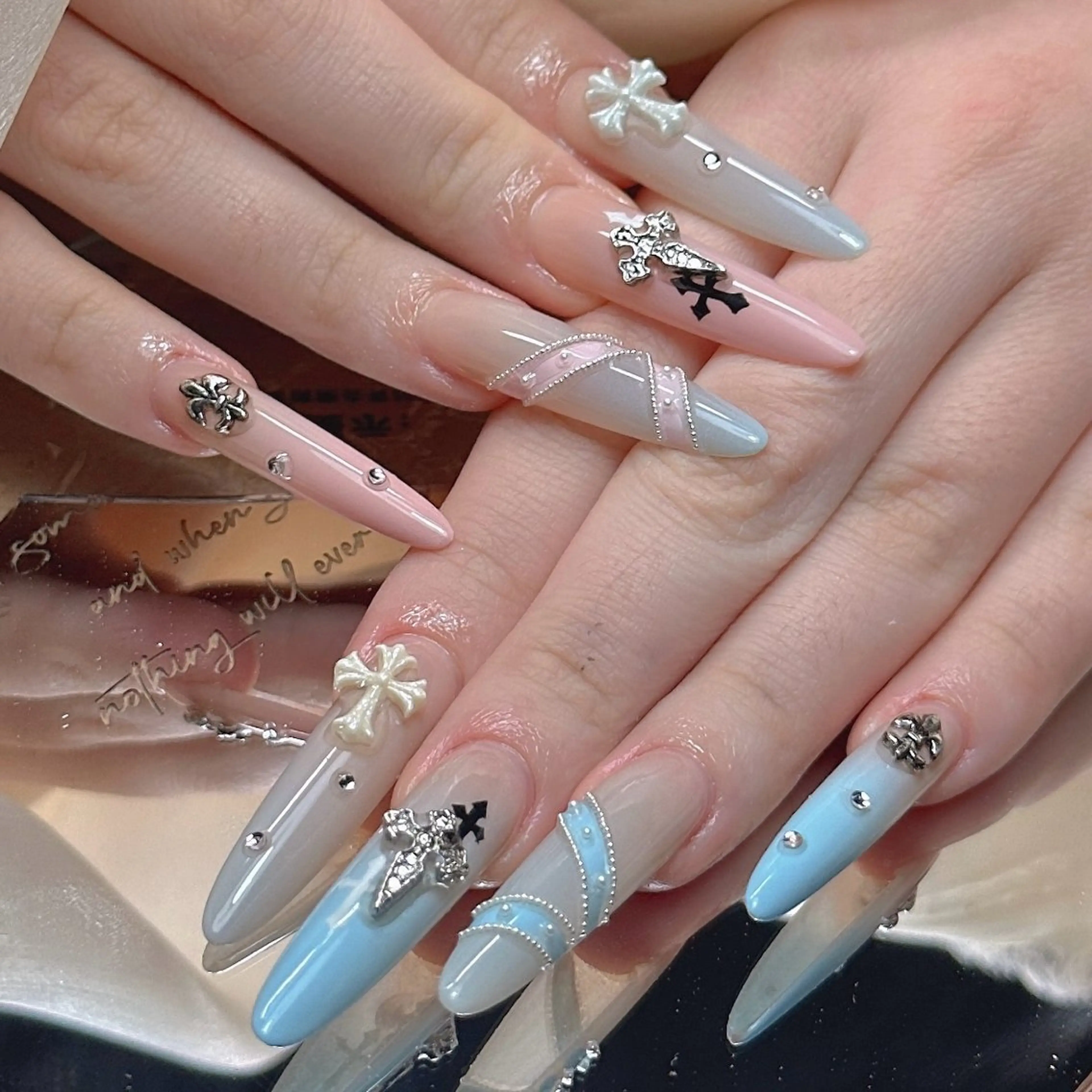 ネイル ハンドネイル ハンドケア you美nail所属・you美nail 小桃のネイルデザイン