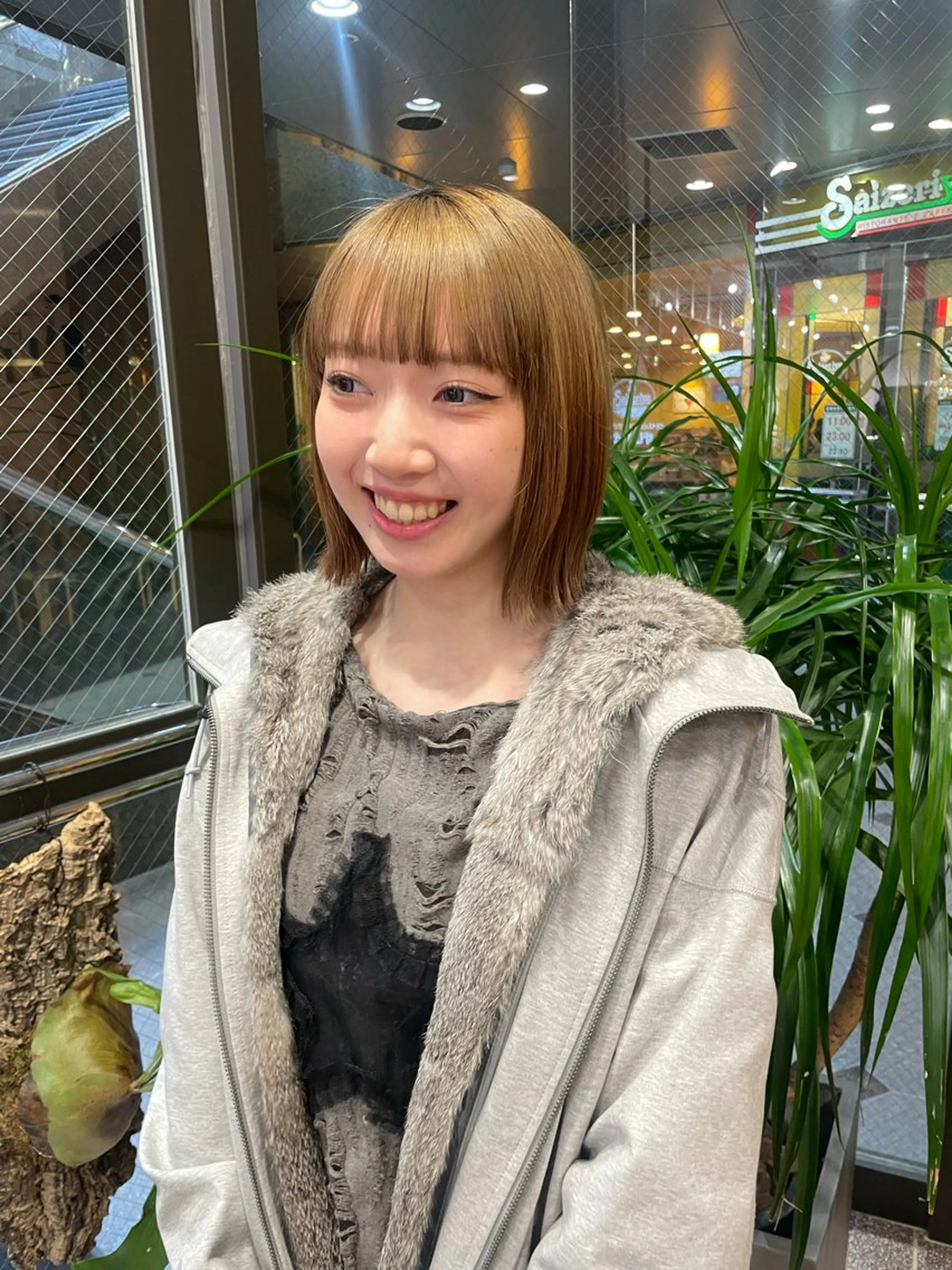 ミディアム ヘアカラー ショートボブ /綾華のヘアスタイル