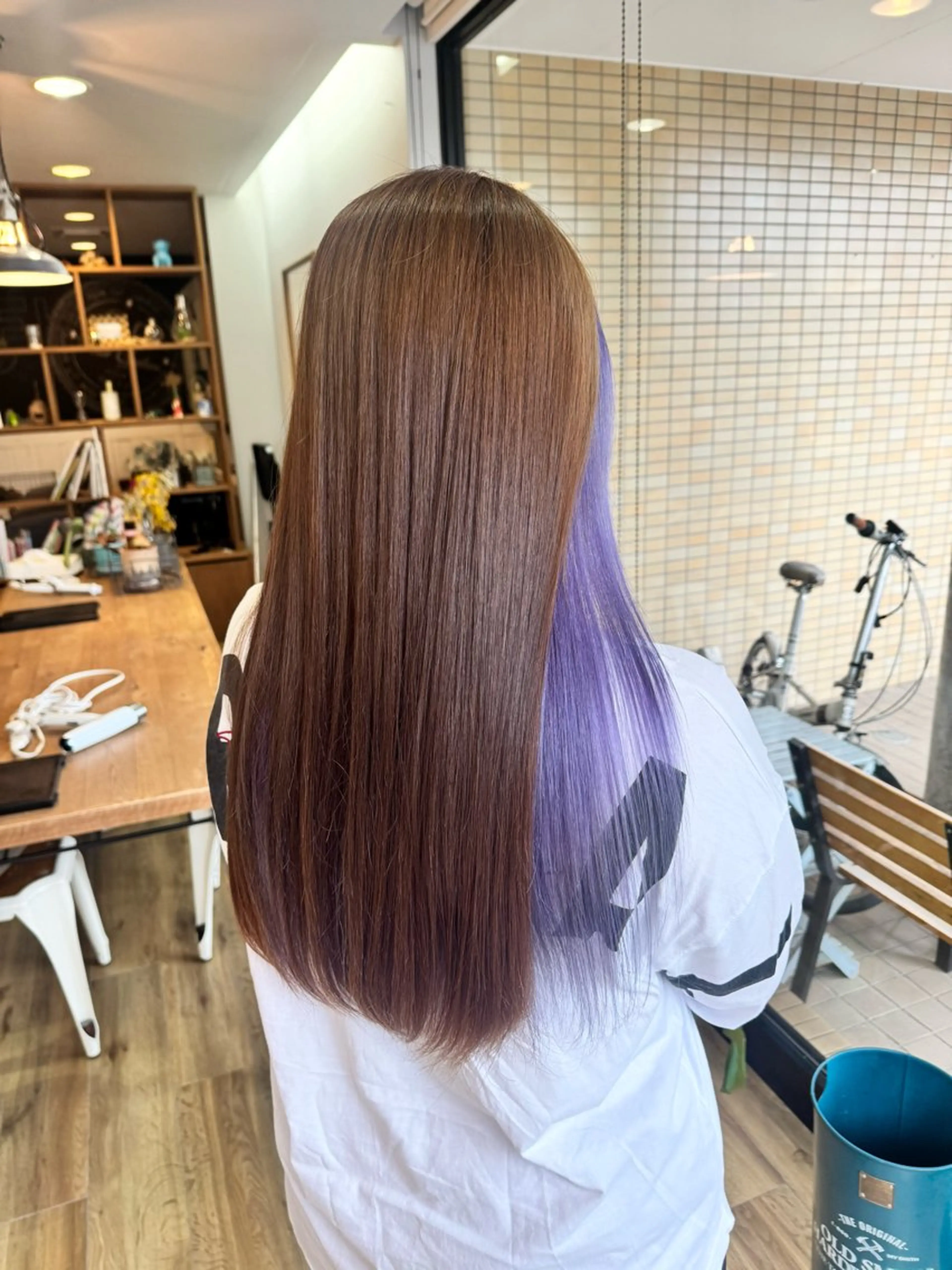 ロング カラー アッシュ ベージュカラー パープルカラー ヘアカラー トリートメント ツキダテ ユイのヘアスタイル