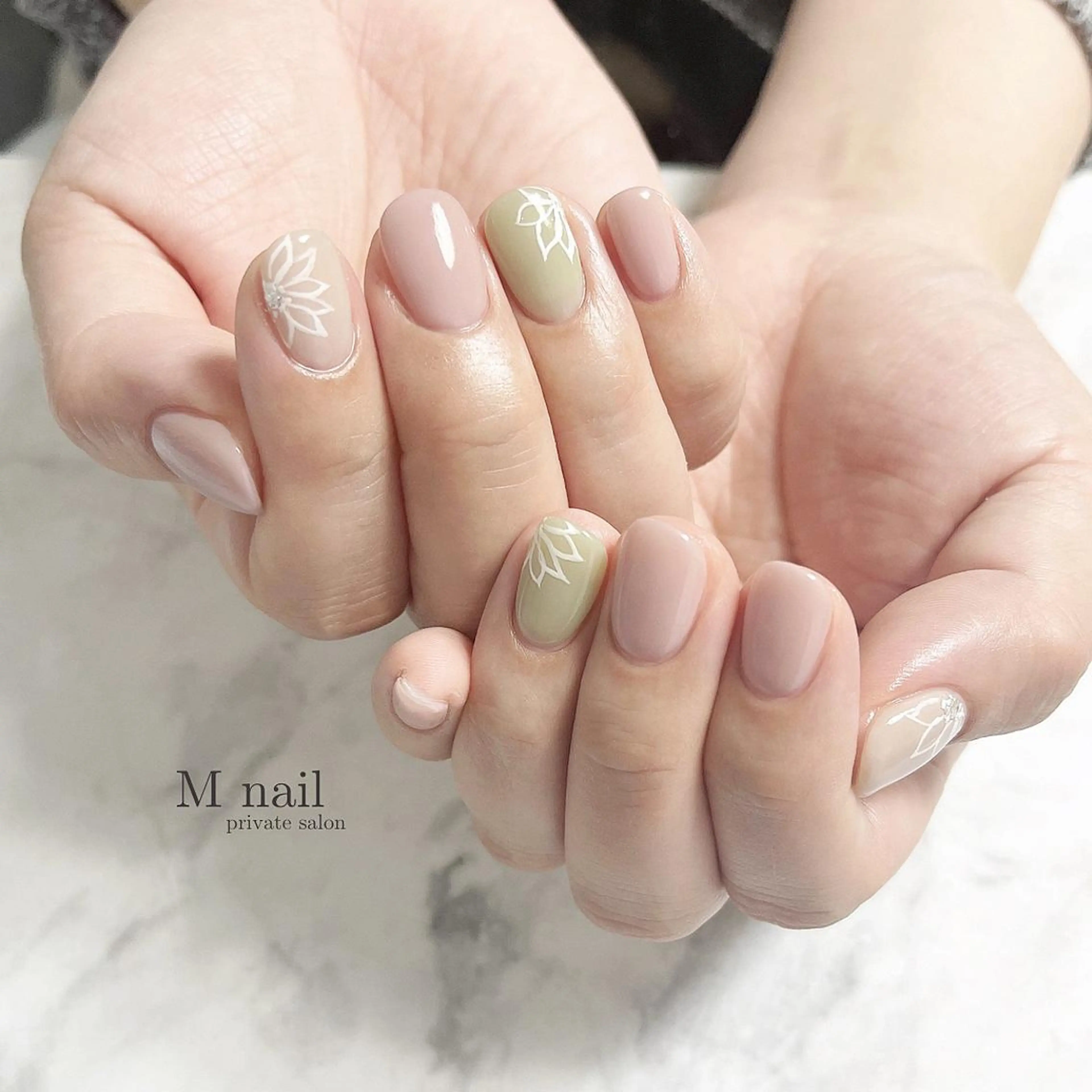 ネイル 持ち込み ハンドネイル M　nail所属・M nailのネイルデザイン