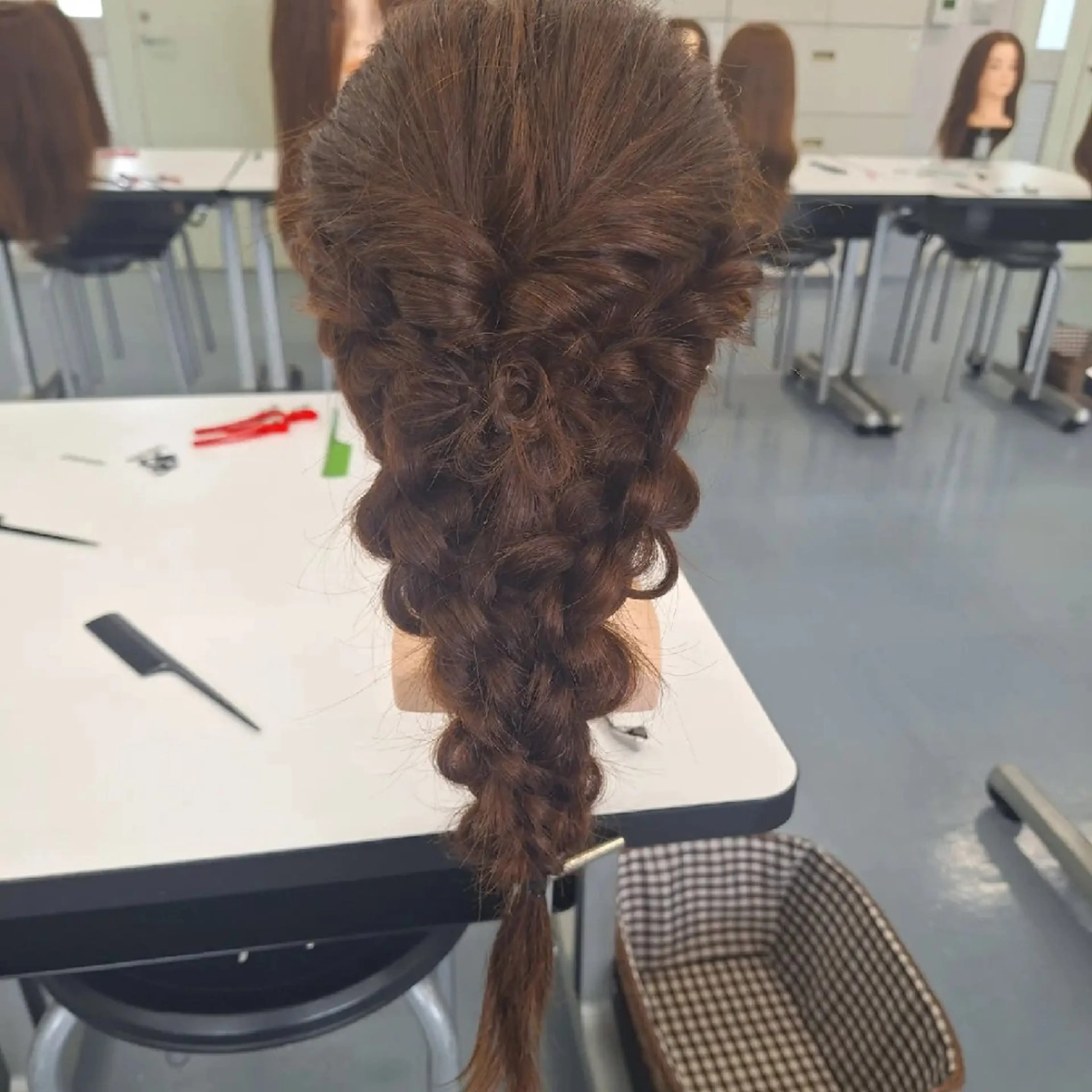 ヘアアレンジ 艶髪縮毛矯正🪽💫 安田彩愛のヘアスタイル