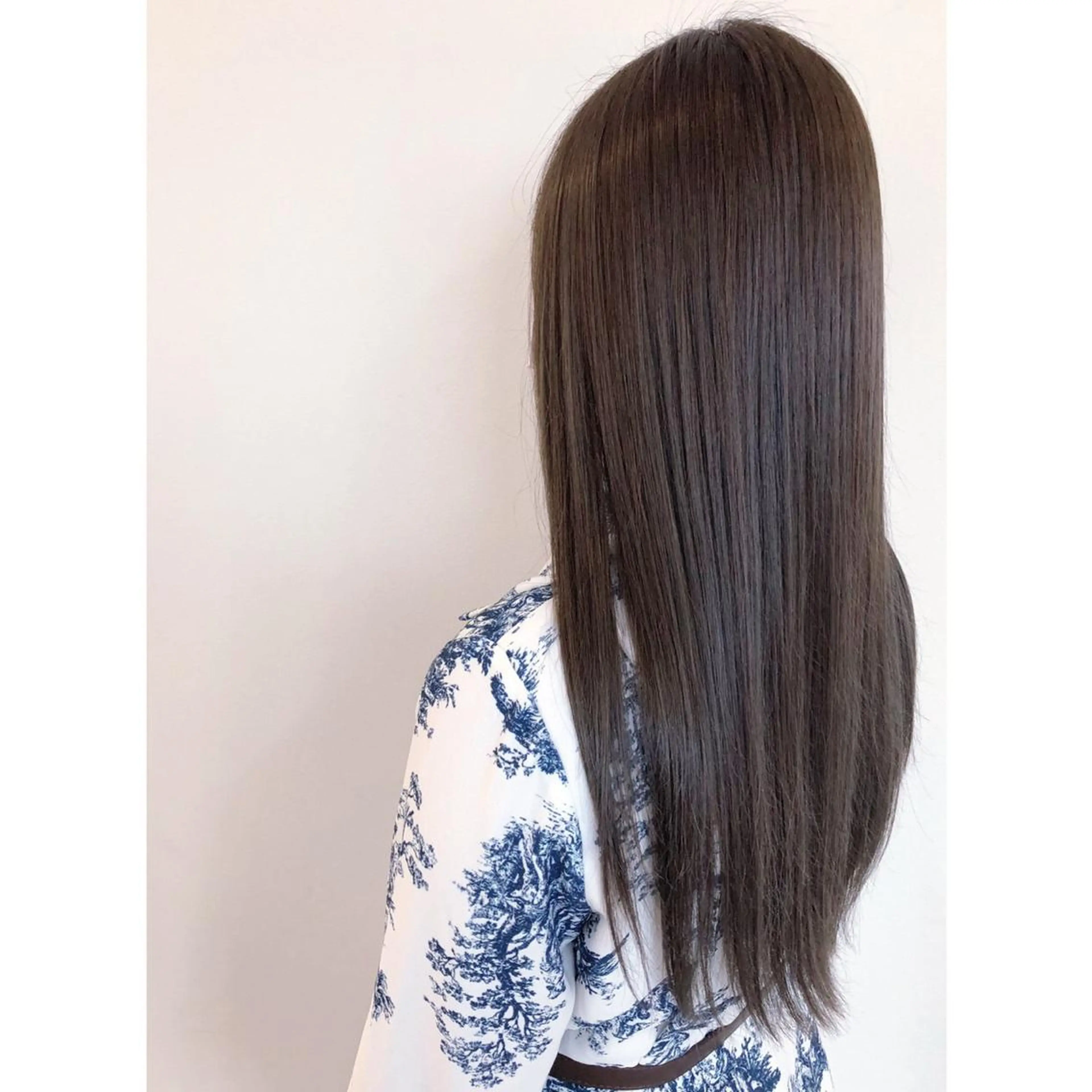 ロング カラー 🌺まなみ/ うる艶カラー🌺のヘアスタイル