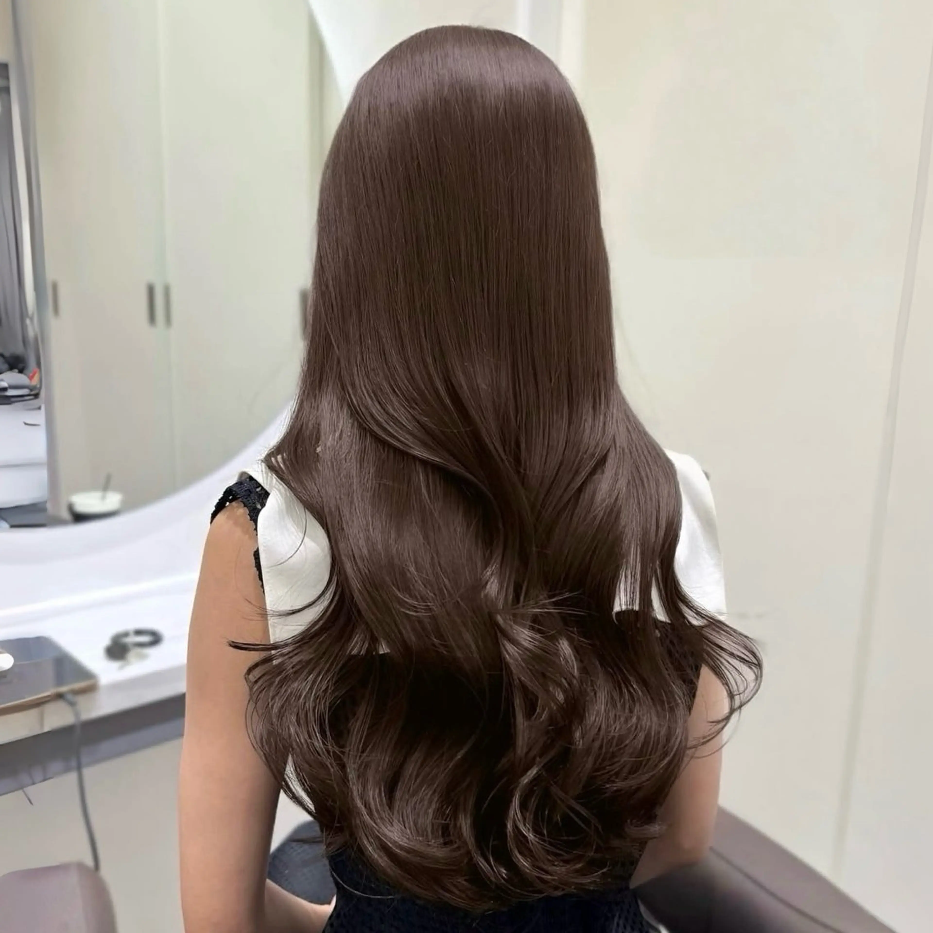 ロング カラー ベージュカラー ブリーチ ケアカラー レイヤーカット カット ヘアカラー トリートメント モテ韓国ヘア/ レイヤー🤍RIKAのヘアスタイル