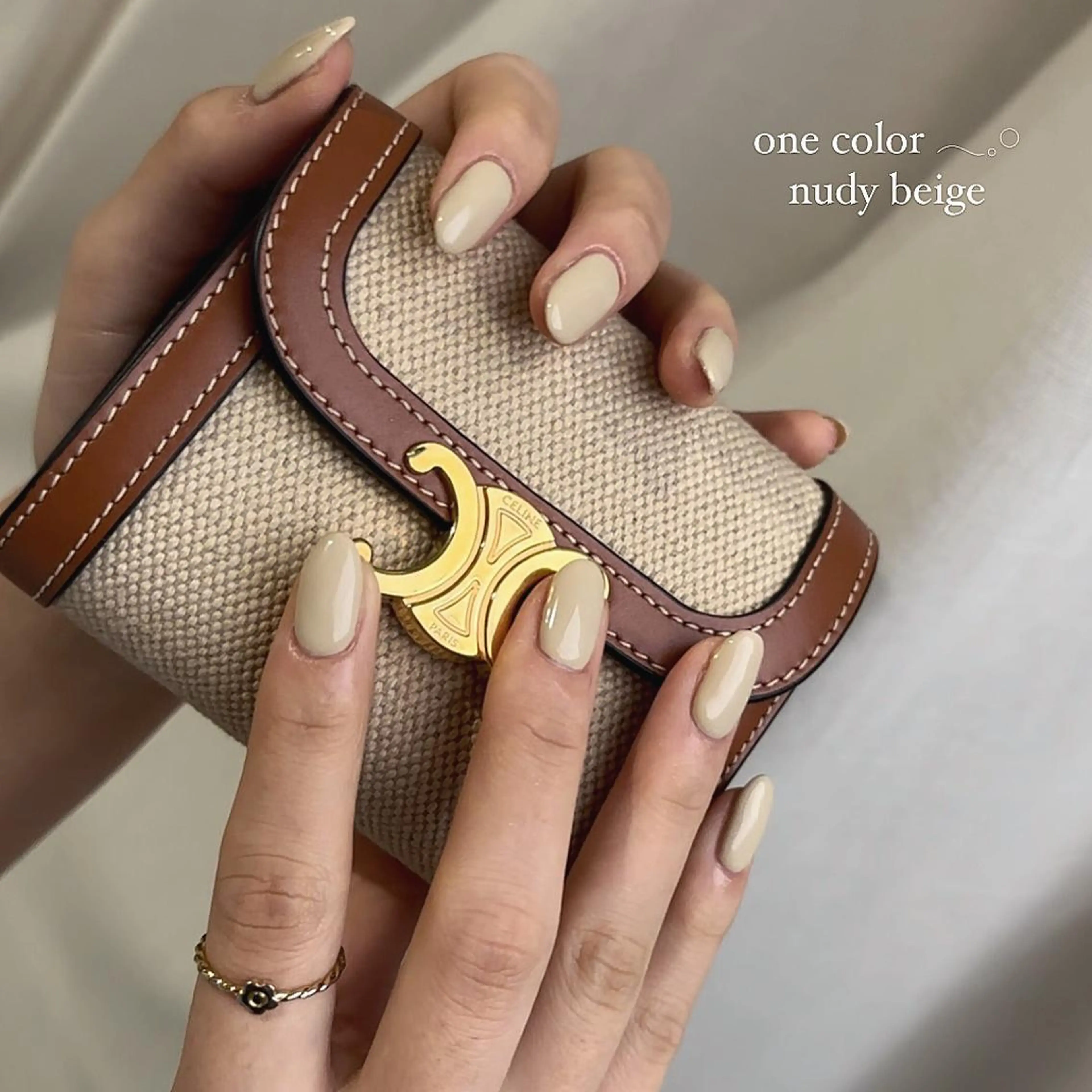 ネイル ワンカラーネイル ぷっくりネイル シンプルネイル ハンドネイル nailsalon  TORONのネイルデザイン