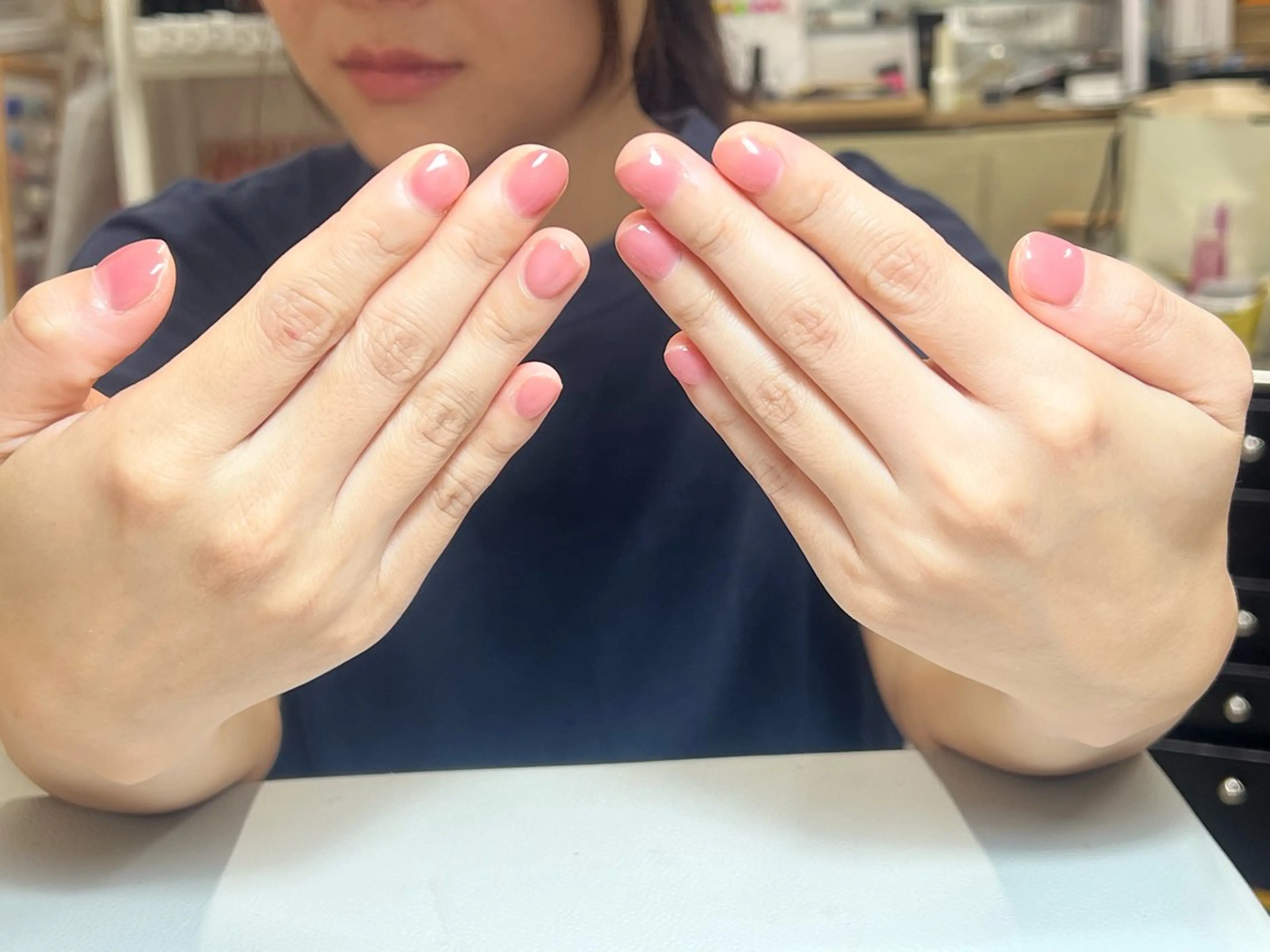 ネイル フレンチネイル 韓国ネイル マグネットネイル 持ち込み ネイルチップ ハンドネイル ハンドケア イブ ネイリのネイルデザイン