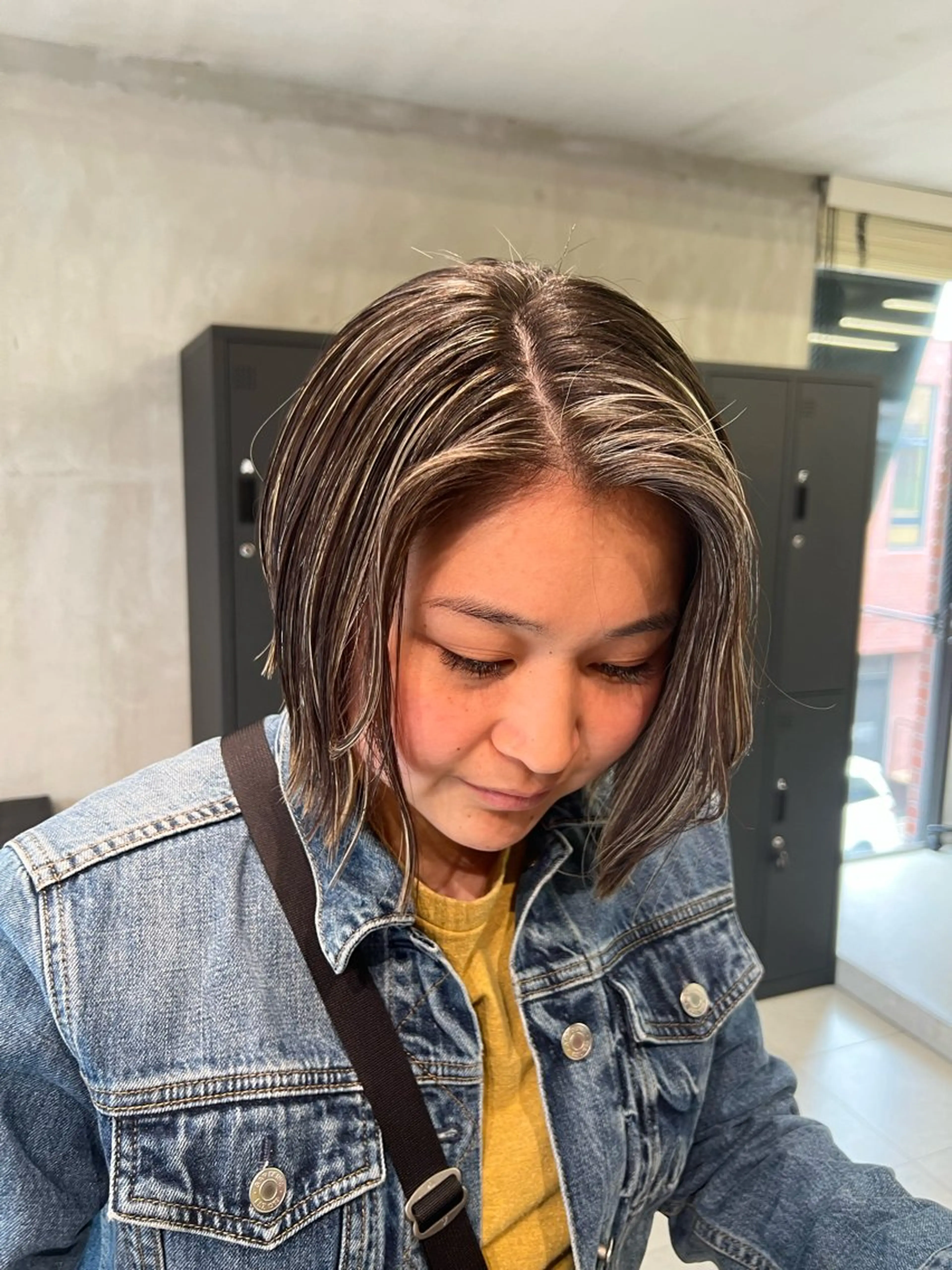 ミディアム カラー ハイライトカラー ハイライト ヘアカラー トリートメント ハイライト/白髪ぼか し/臼田さりな🌹のヘアスタイル