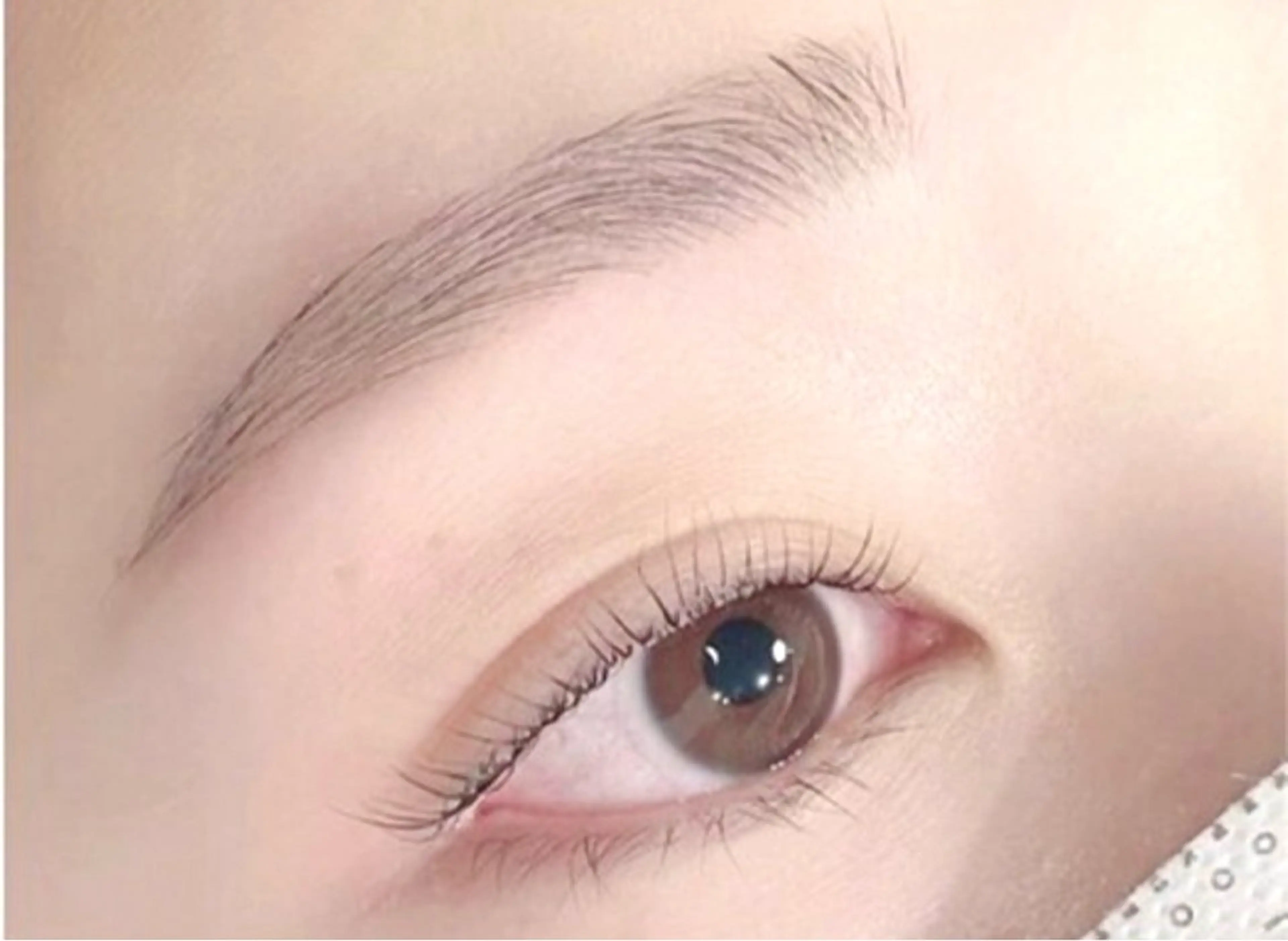 アイブロウ 眉毛ワックス脱毛 🩰Misaki🦢 🪞のマツエク・マツパデザイン