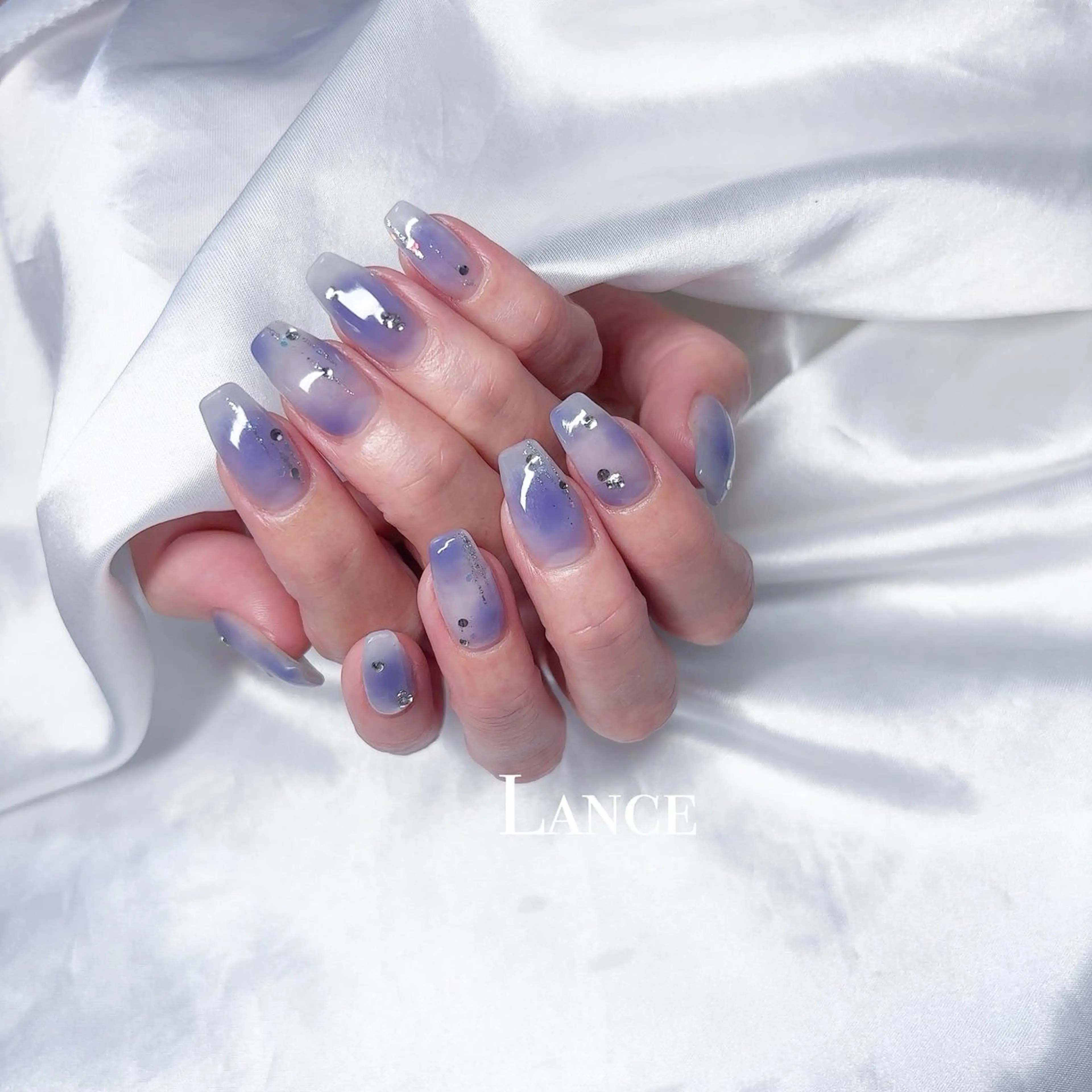 ネイル オーロラネイル フットネイル 氷ネイル・うるうるネイル キラキラネイル 韓国ネイル Lance nailのネイルデザイン