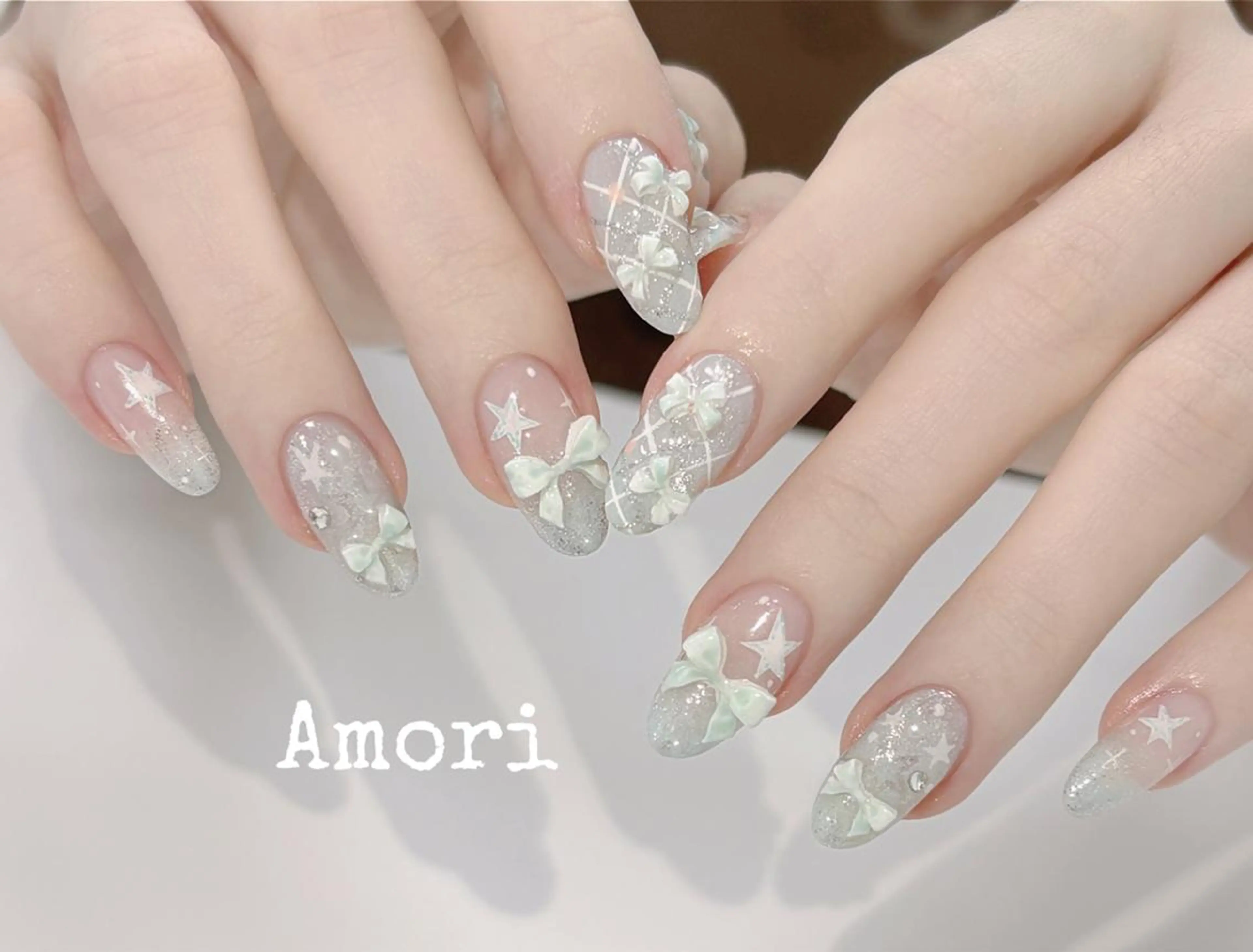 ネイル 佐藤 しおんのネイルデザイン