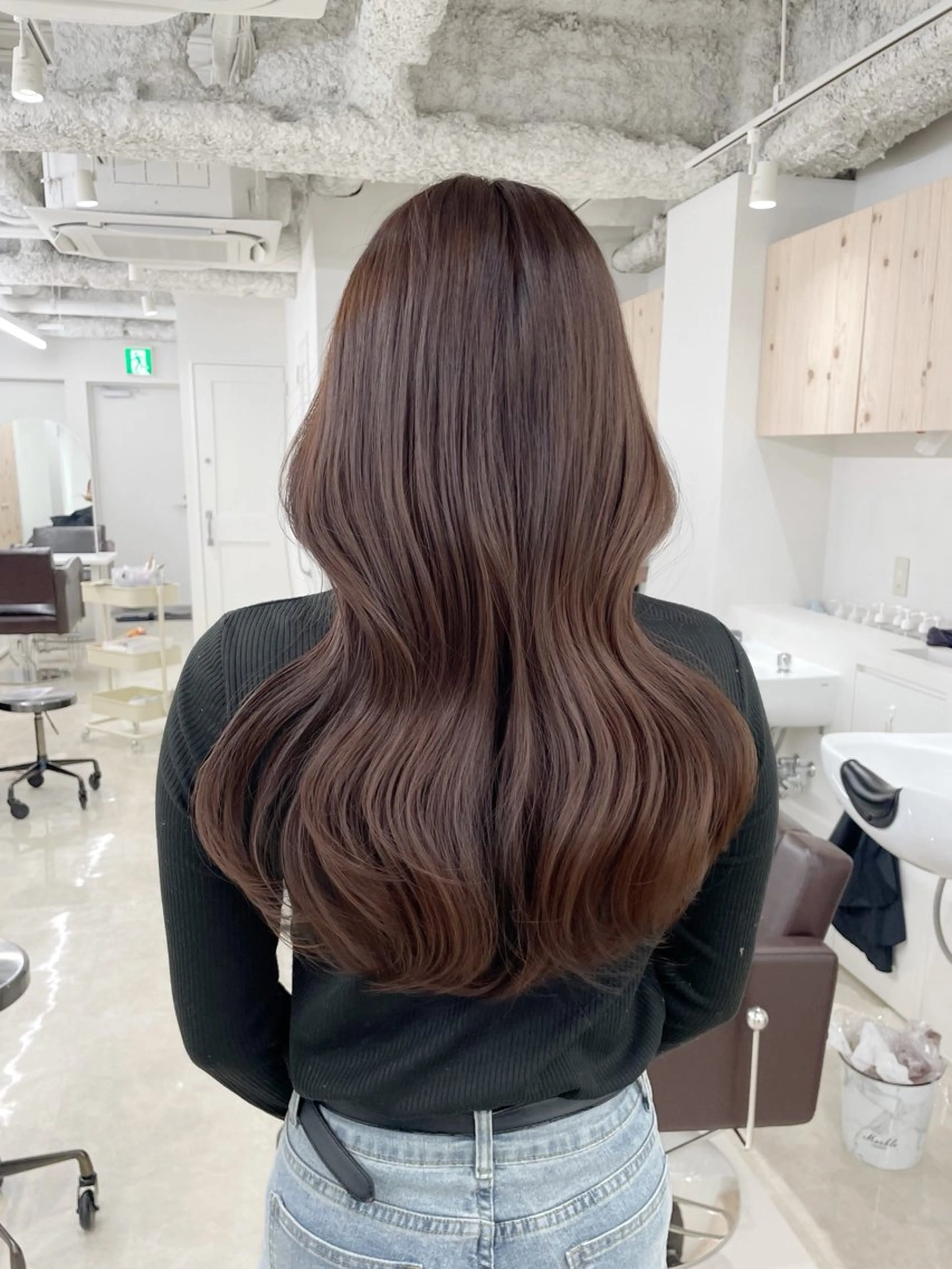 ロング カラー カット ヘアカラー トリートメント ヘアセット 新宿/韓国ヘア/ 髪質改善ストレートのヘアスタイル