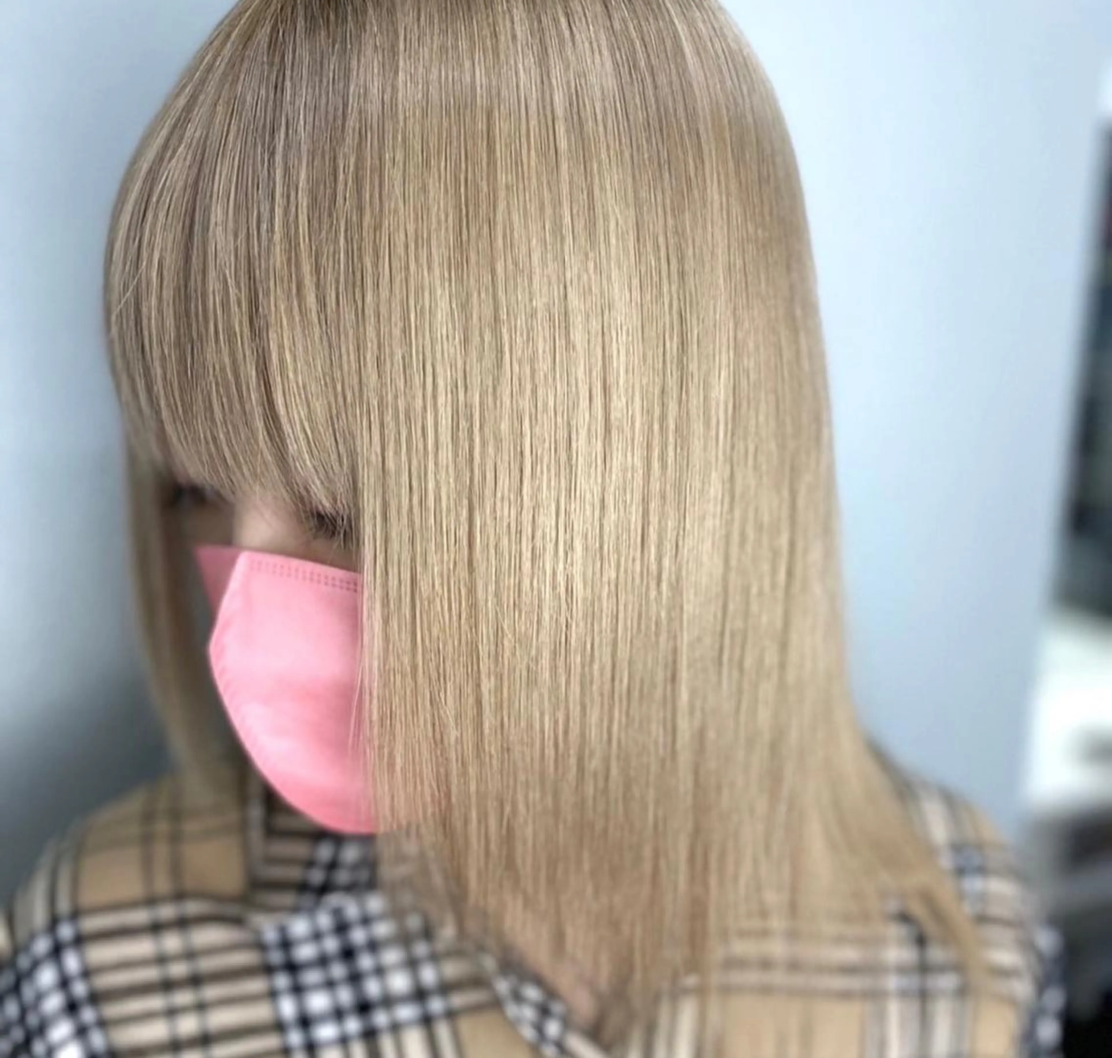 カラー ミディアム ヘアカラー トリートメント 🩵carinaブリ ーチ特化サロン🩵のヘアスタイル