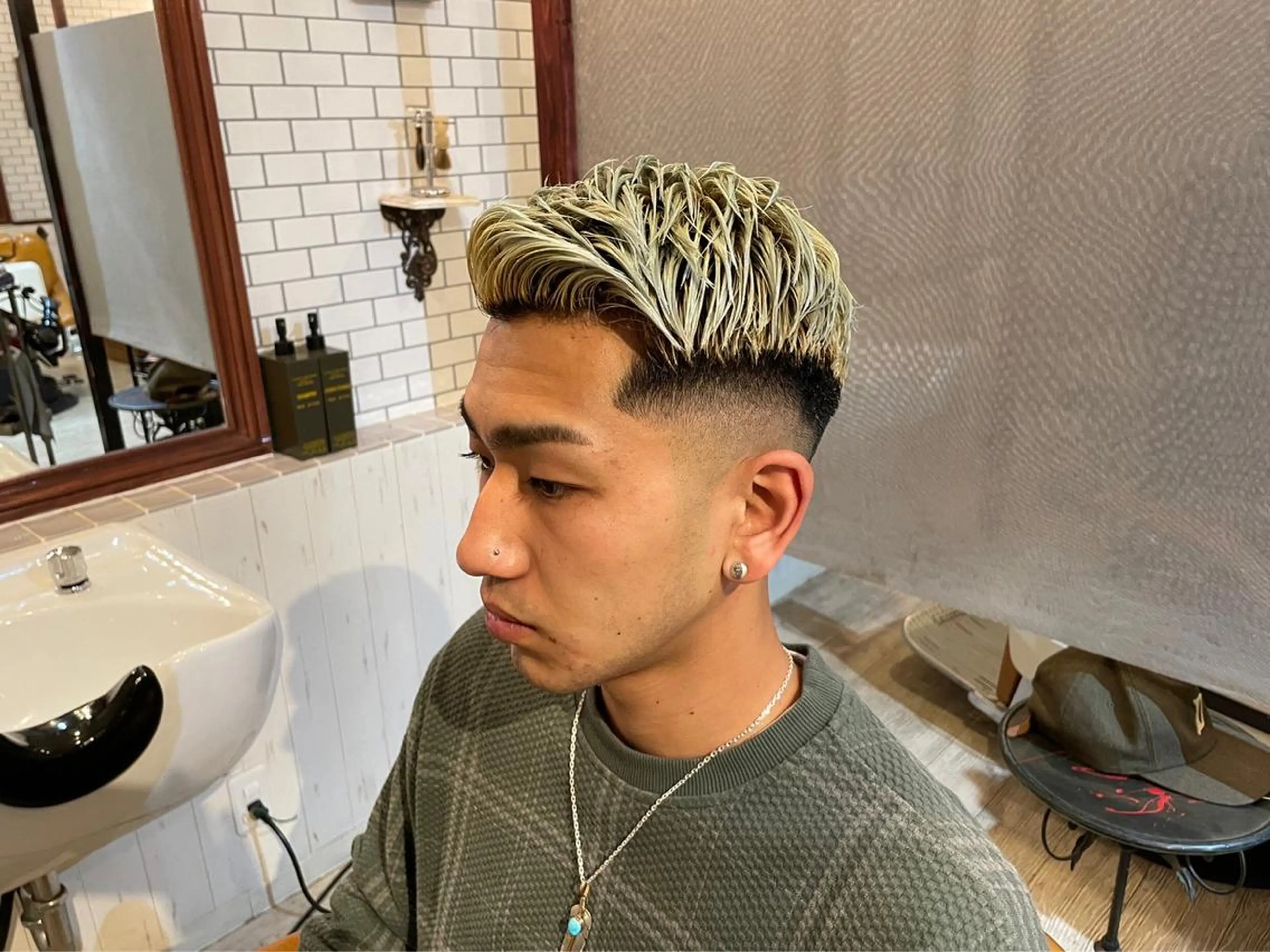 ミディアム カラー メンズ ダブルカラー THIRDPLACE 《練習モデル募集》のヘアスタイル