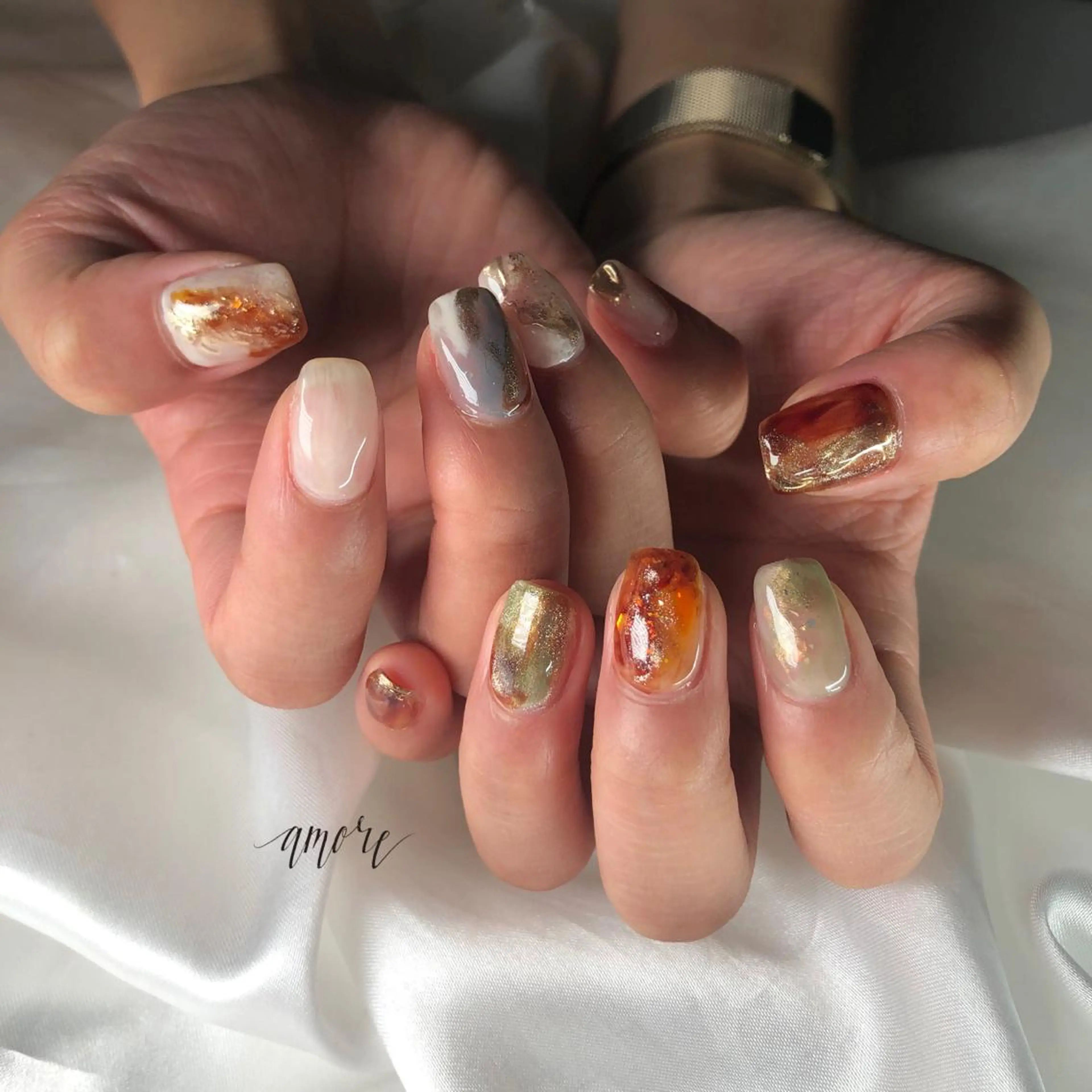 ネイル ジェルネイル 氷ネイル・うるうるネイル キラキラネイル マグネットネイル ミラーネイル You kyehwaのネイルデザイン