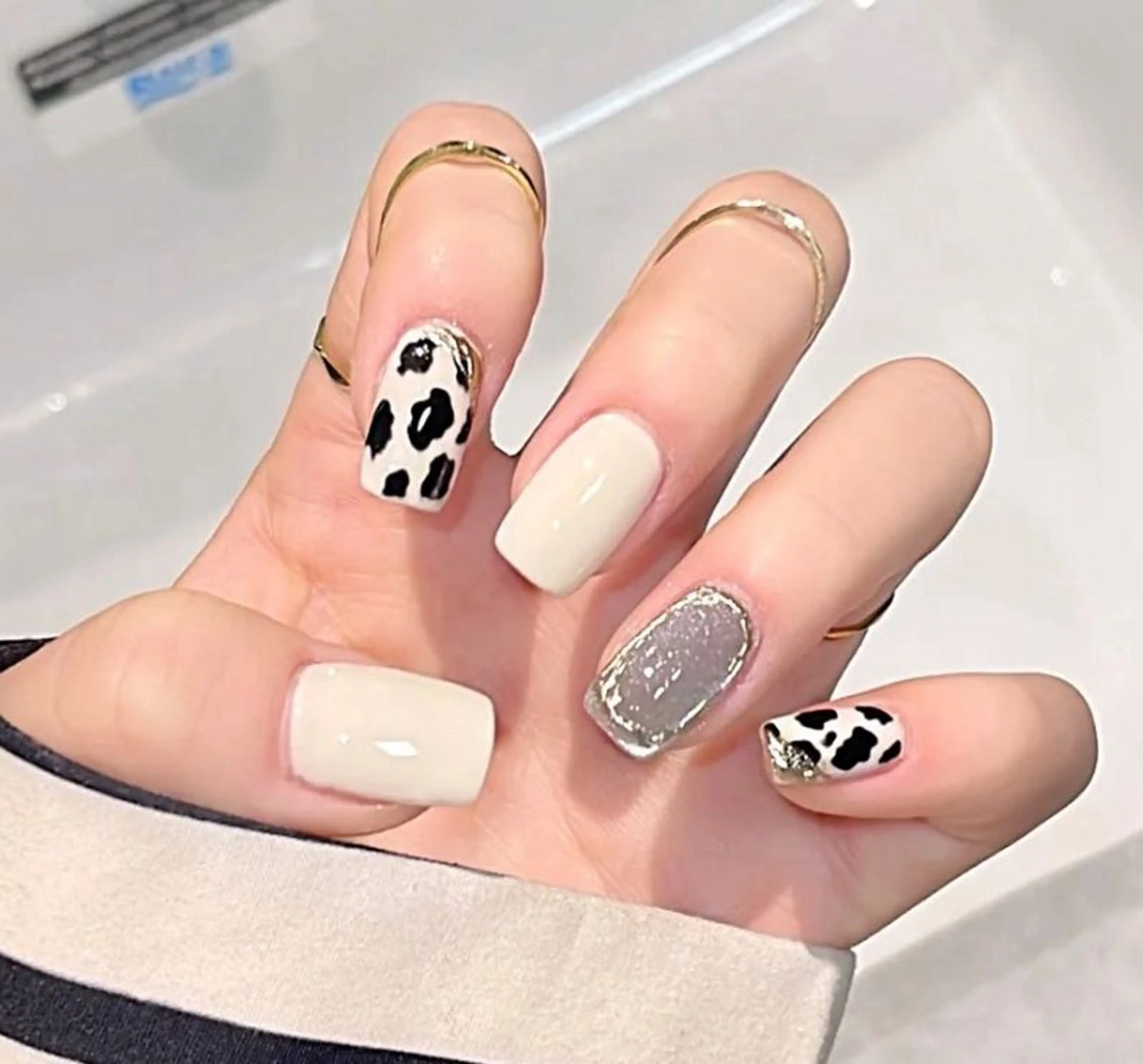 ネイル Dioneネイル リリのネイルデザイン