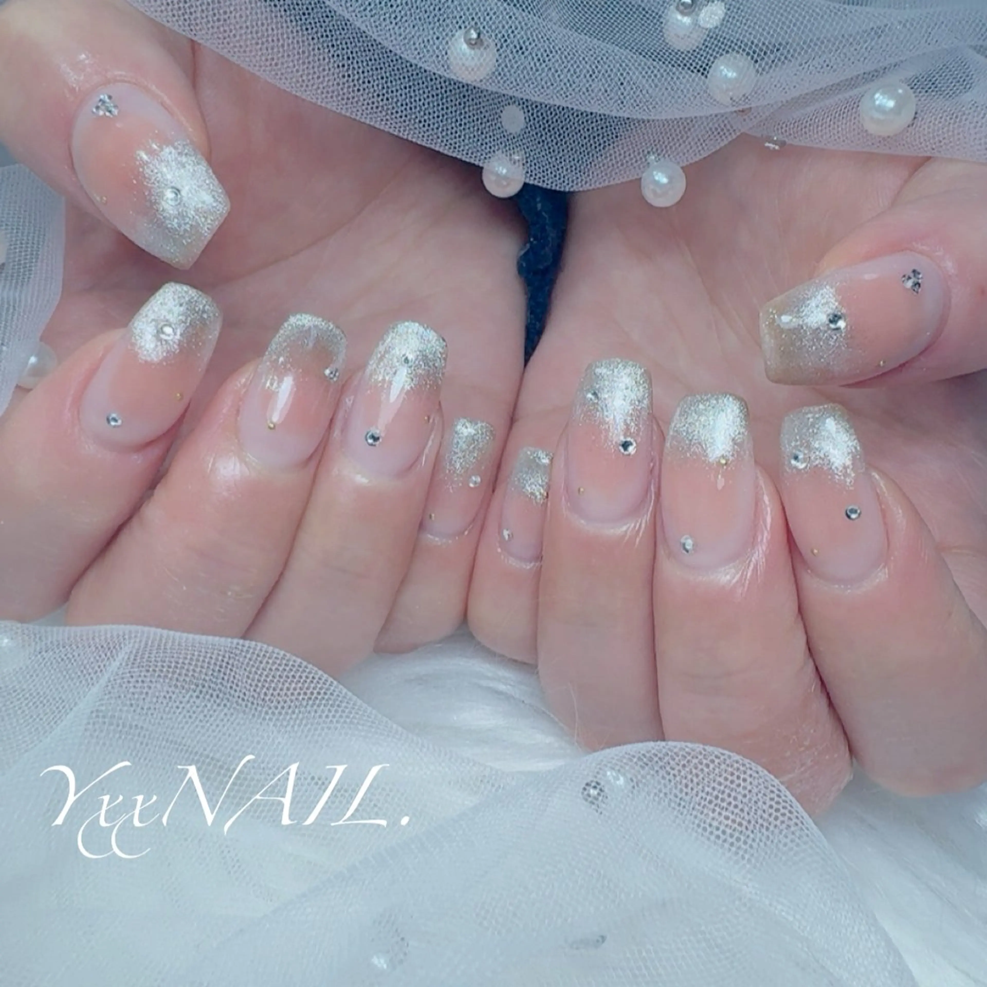 ネイル チークネイル グラデーション マグネットネイル ワンホンネイル ハンドネイル フットネイル プライベートサロン 🩵YxxNAIL.のネイルデザイン