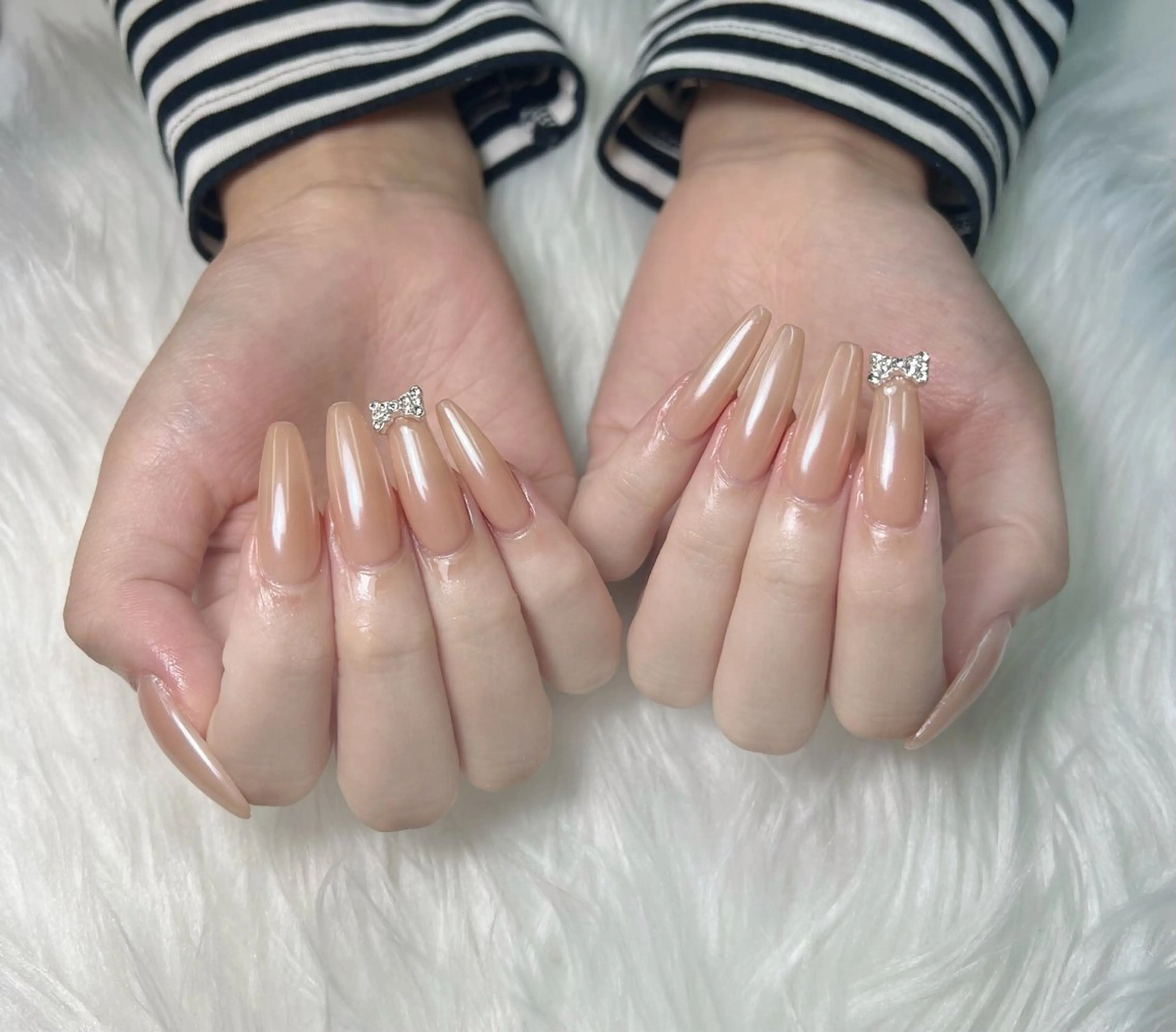 ネイル ジェルネイル ガーリー 韓国ネイル ニュアンスネイル シンプルネイル ハンドネイル Yumi Kingnailのネイルデザイン